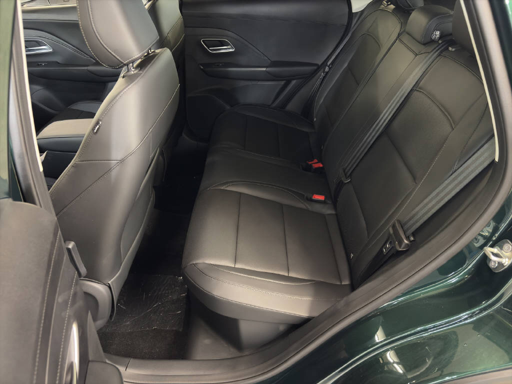 MG ZS 1.5 Hybrid+ Luxury-image-7