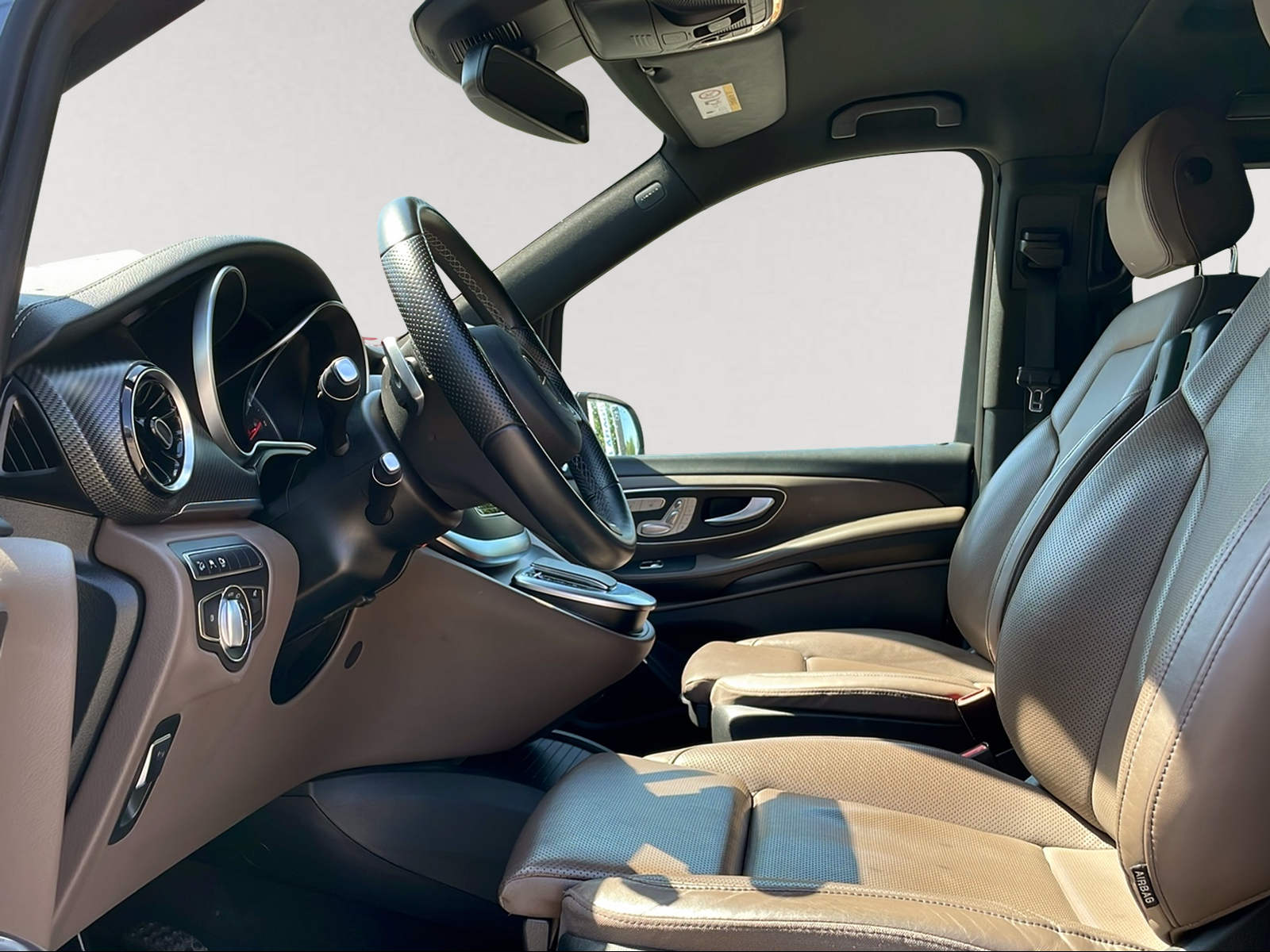 MERCEDES-BENZ V 300 d lang Avantgarde 4Matic 9G-Tronic-image-2