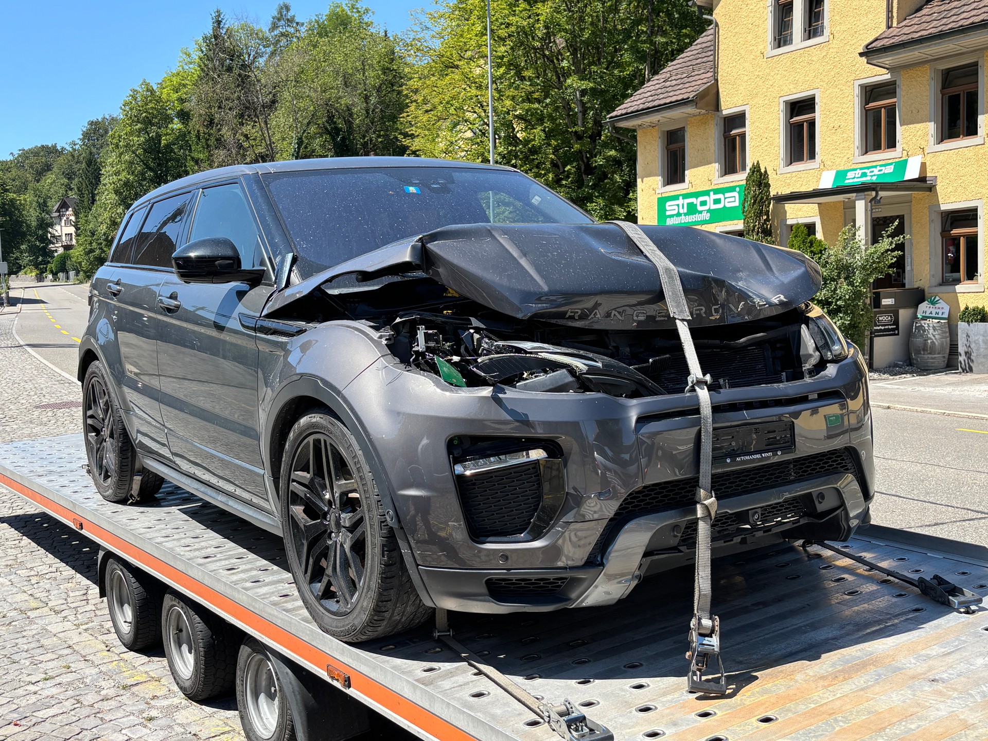 LAND ROVER Range Rover Evoque 2.0 TD4 SE AT9-image-0