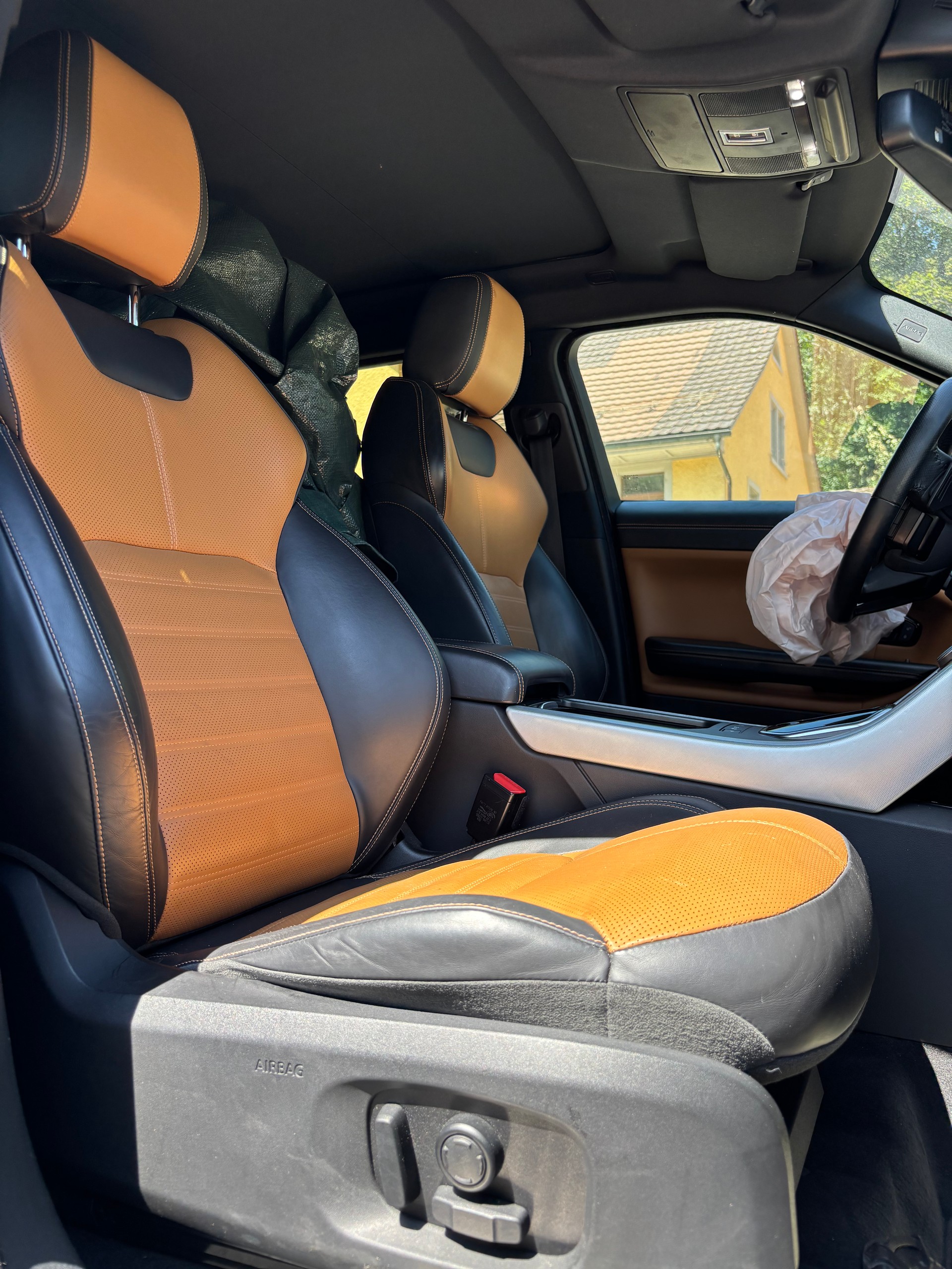 LAND ROVER Range Rover Evoque 2.0 TD4 SE AT9-image-9