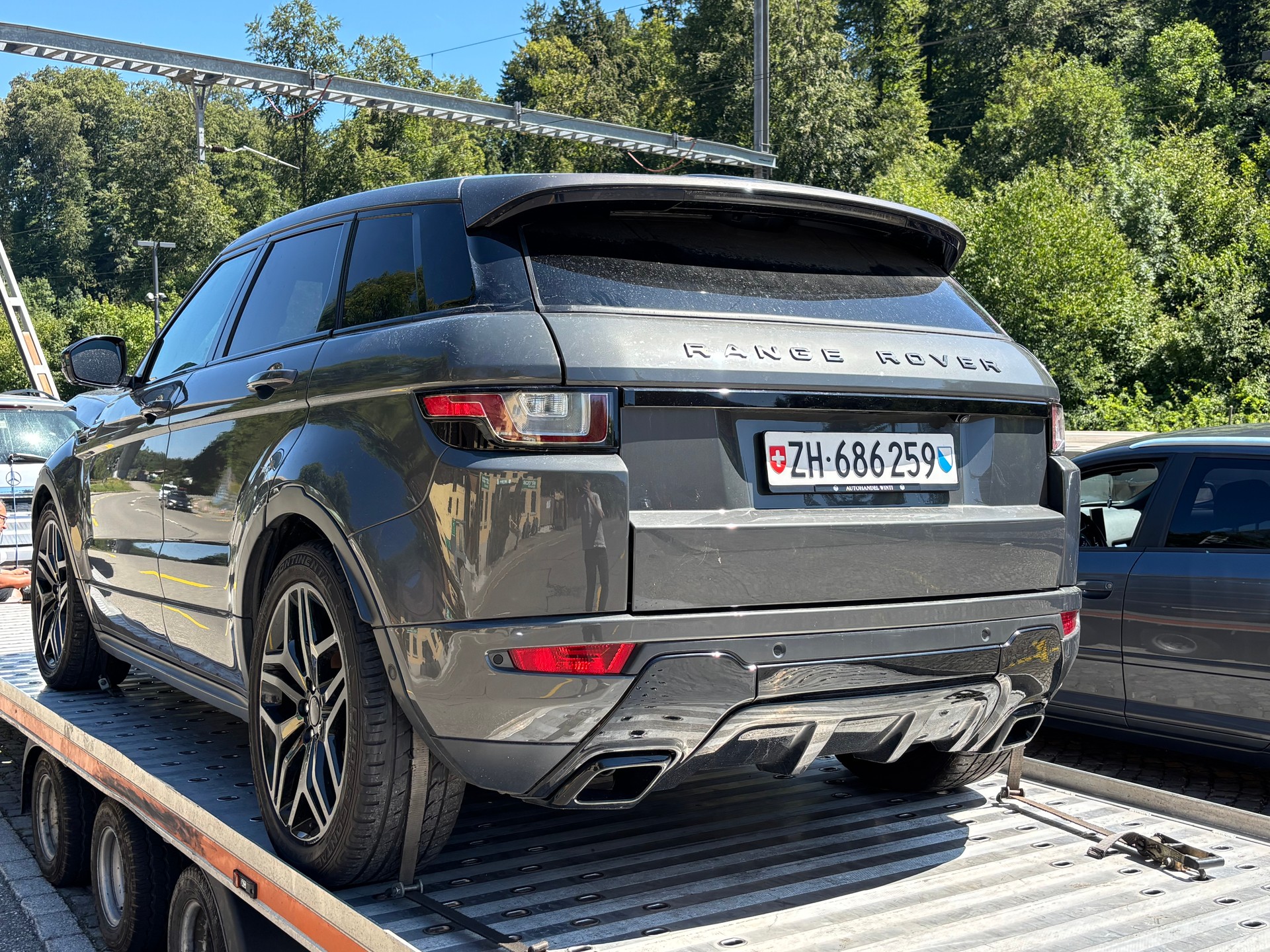 LAND ROVER Range Rover Evoque 2.0 TD4 SE AT9-image-2