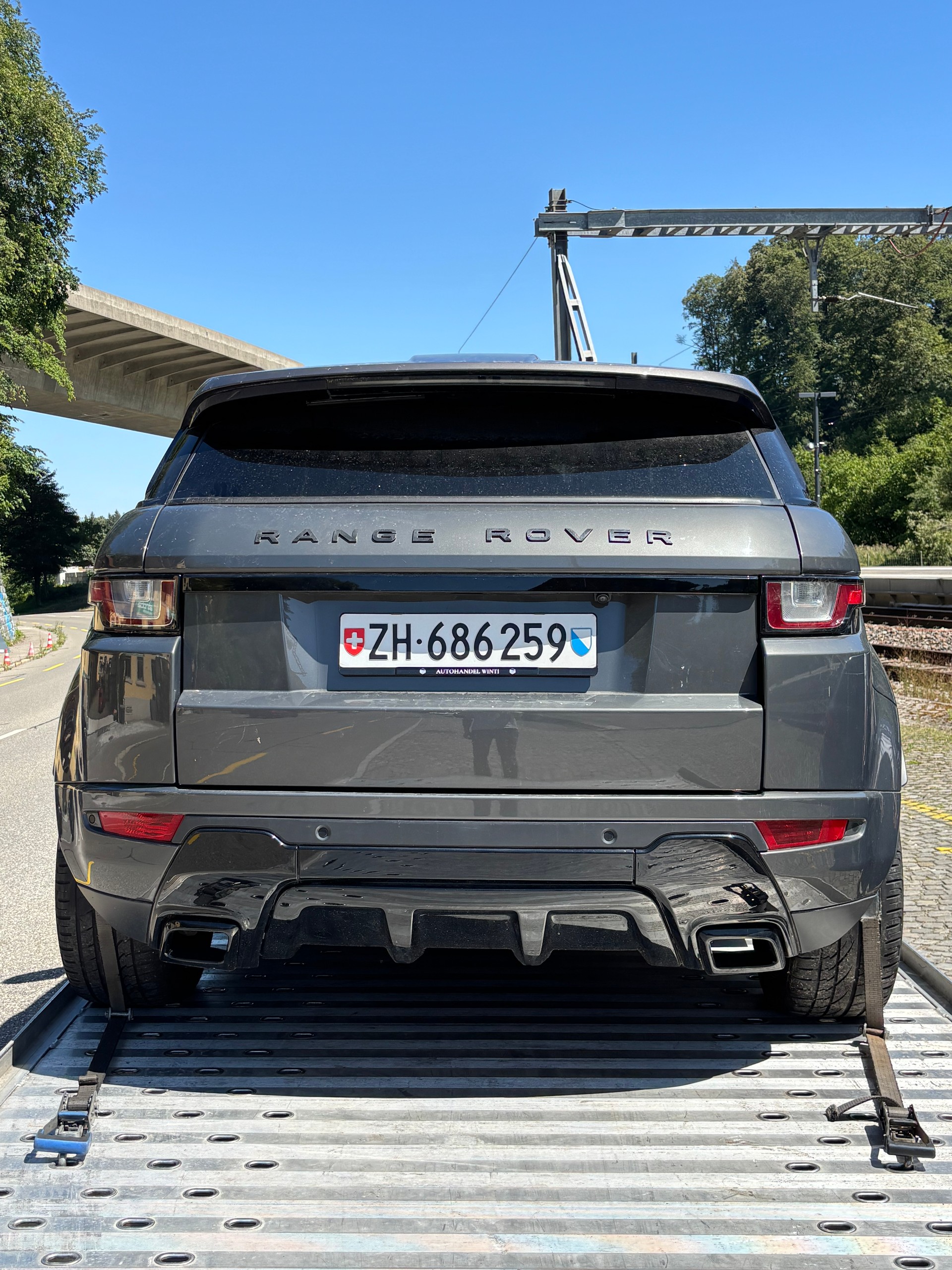 LAND ROVER Range Rover Evoque 2.0 TD4 SE AT9-image-3