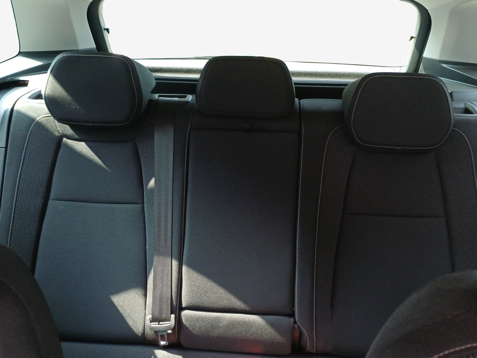 SKODA Karoq 1.5 TSI Ambition DSG-image-11