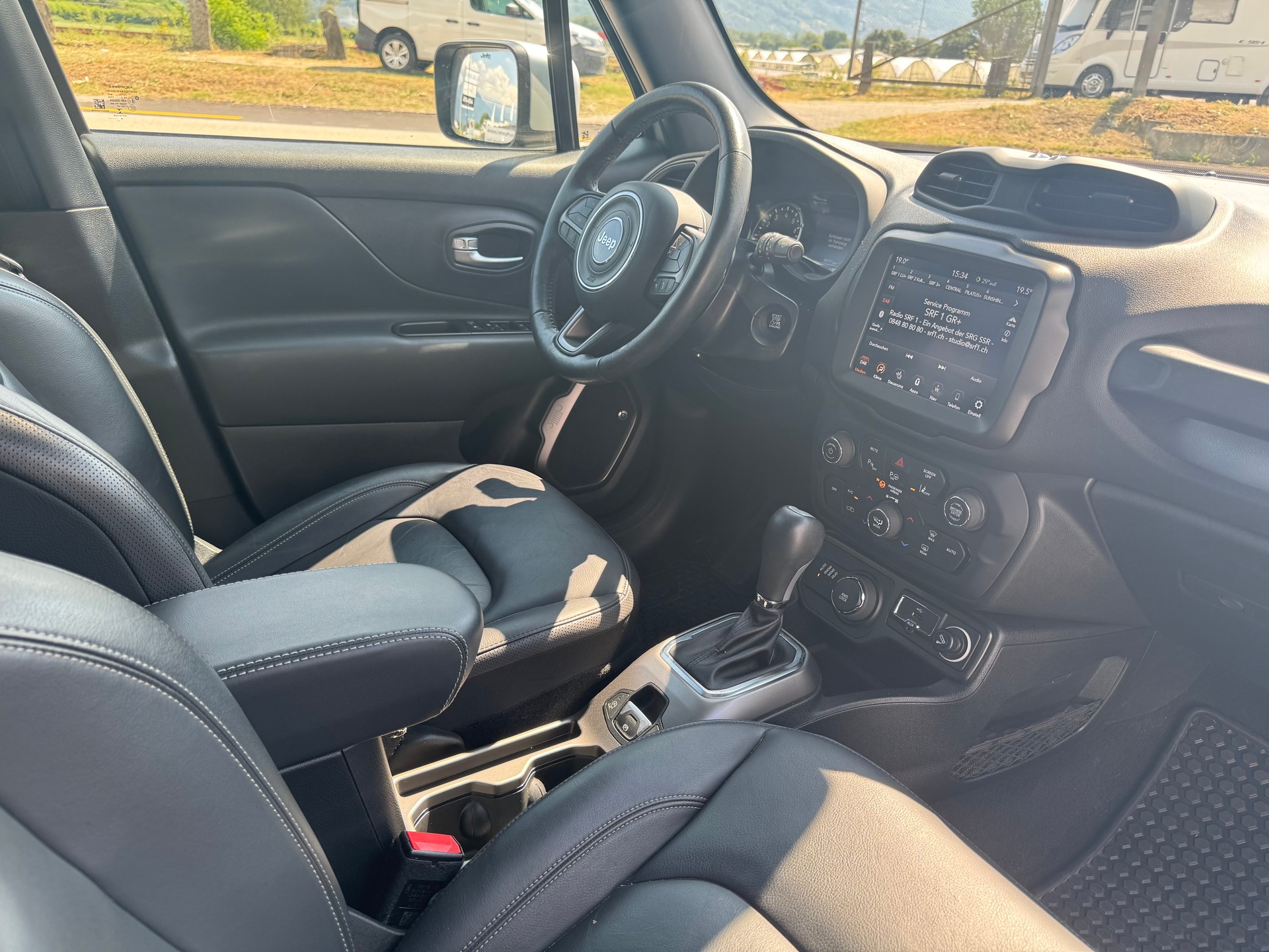 JEEP Renegade 1.3 Turbo Limited AWD-image-3