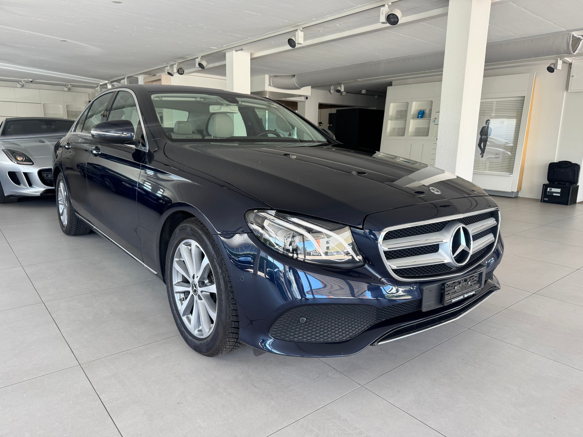 MERCEDES-BENZ E 220 d Exclusive 9G-Tronic-image-1