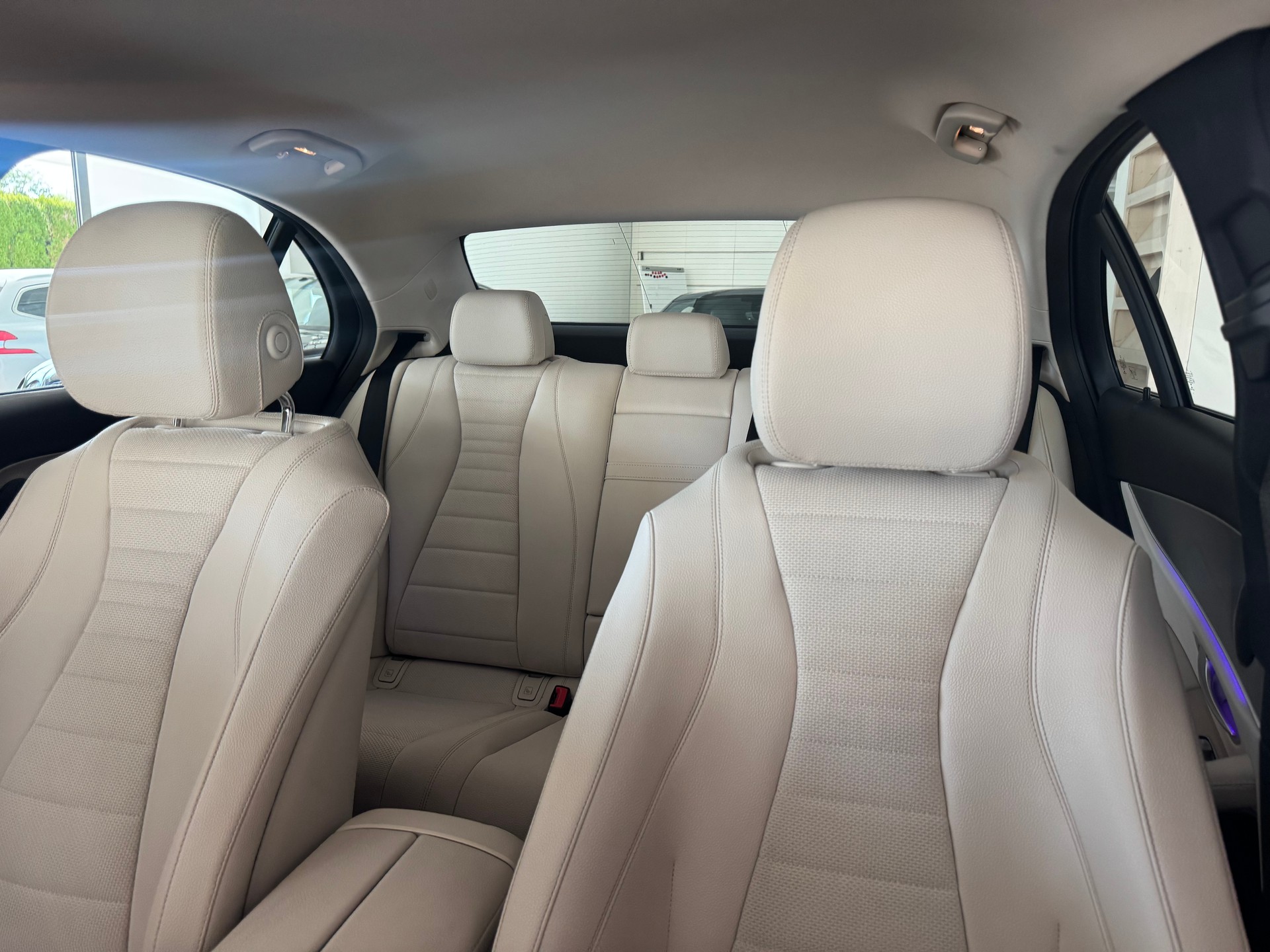 MERCEDES-BENZ E 220 d Exclusive 9G-Tronic-image-16