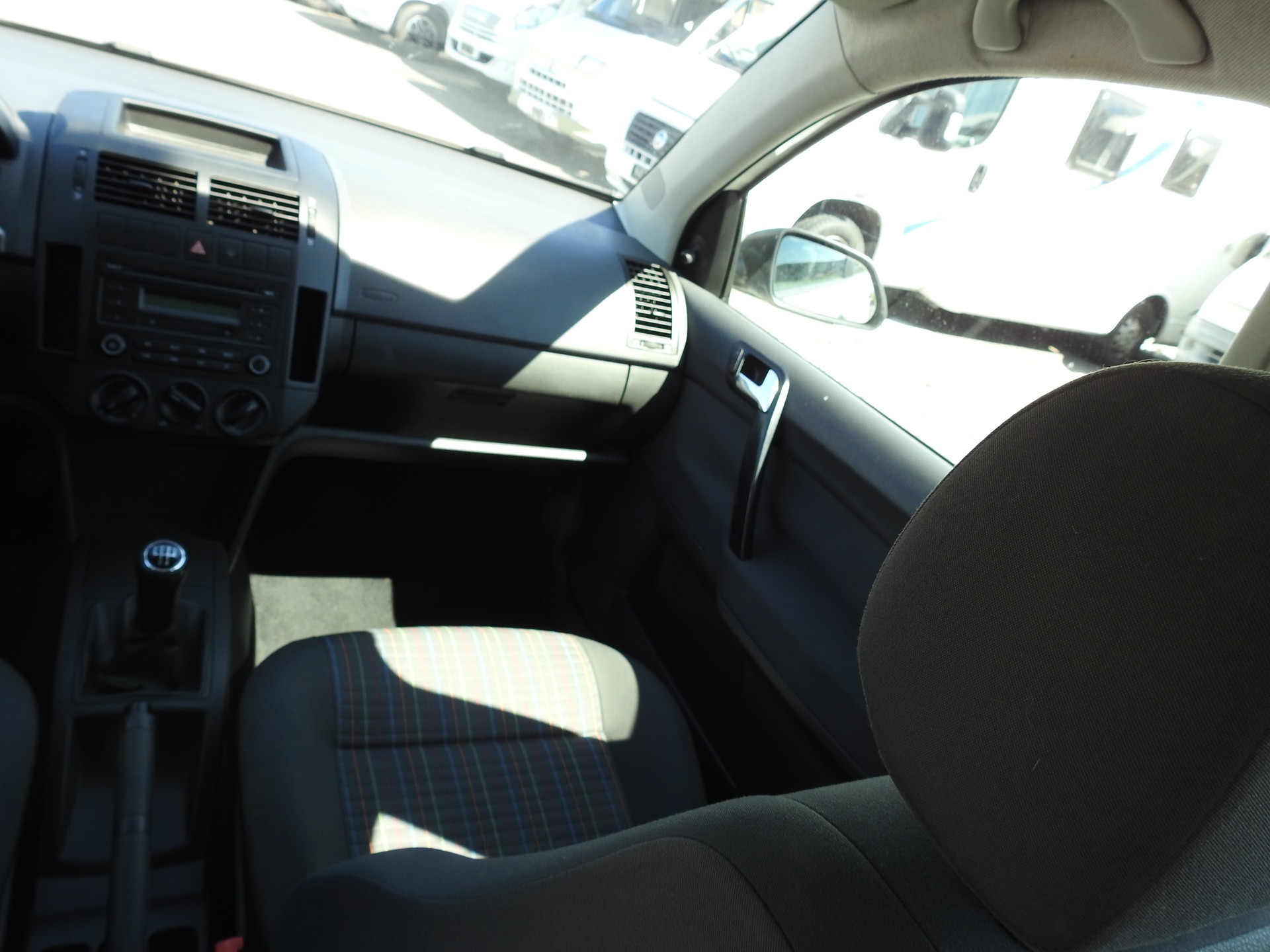 VW Polo 1.2 6V Trendline-image-17