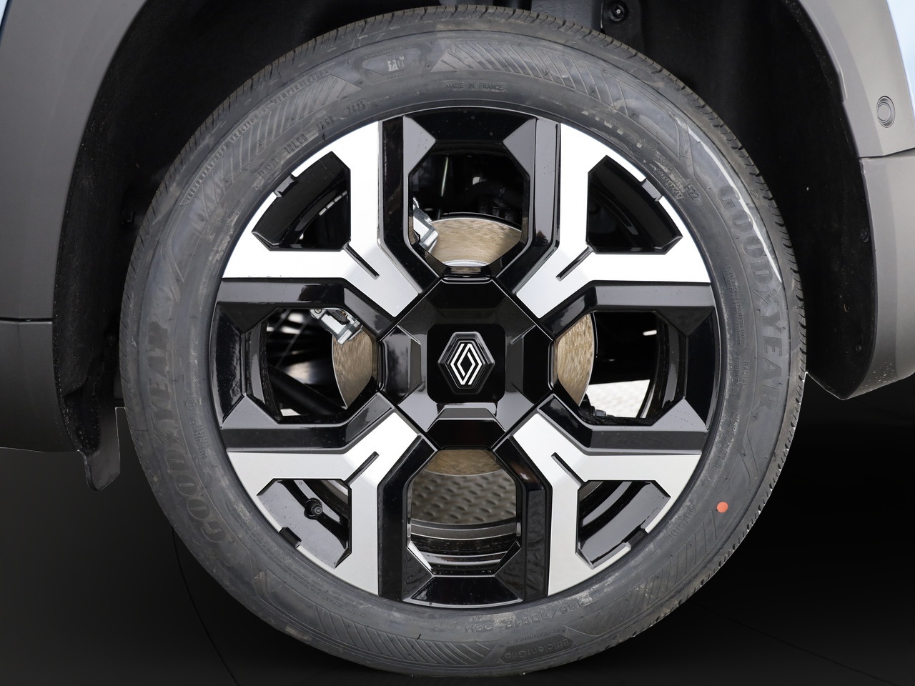 RENAULT R4 E-Tech Comfort Range techno-image-3