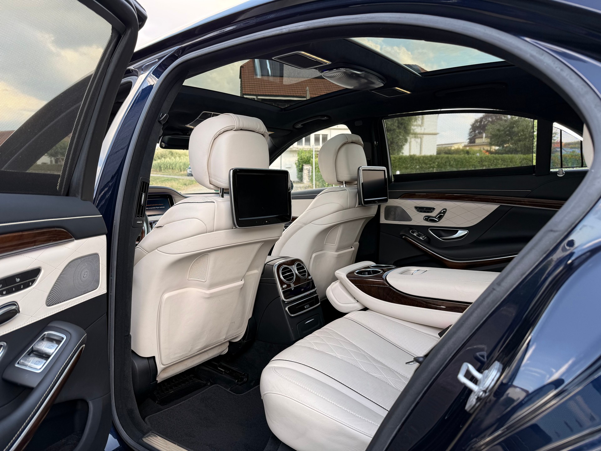 MERCEDES-BENZ S 500 L 4Matic 7G Tronic / ** 1.-Hand / Chauffeur-Paket / Burmester 3D - VOLLAUSSTATTUNG **-image-30
