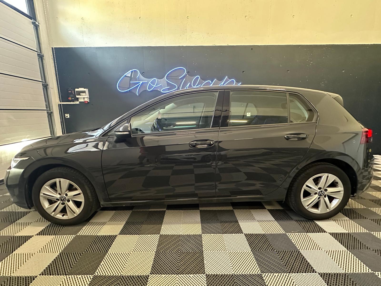 VW Golf 1.0 eTSI mHEV ACTLife DSG-image-2