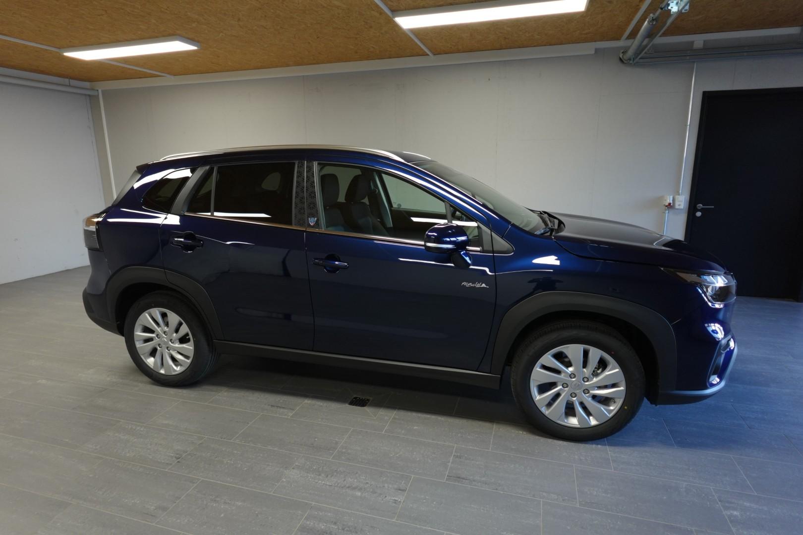 SUZUKI S-Cross 1.4 T Piz Sulai Hybrid 4x4-image-4