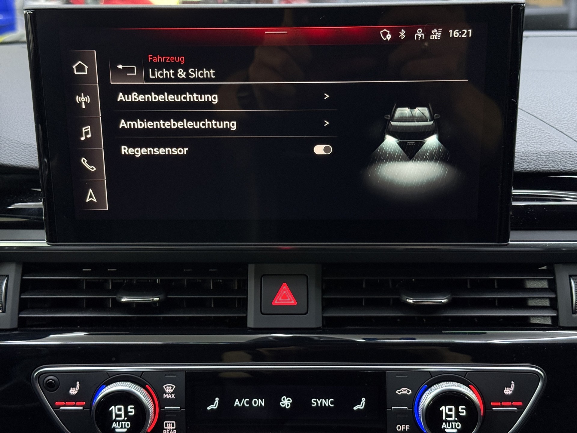 AUDI RS4 Avant quattro tiptronic-image-26