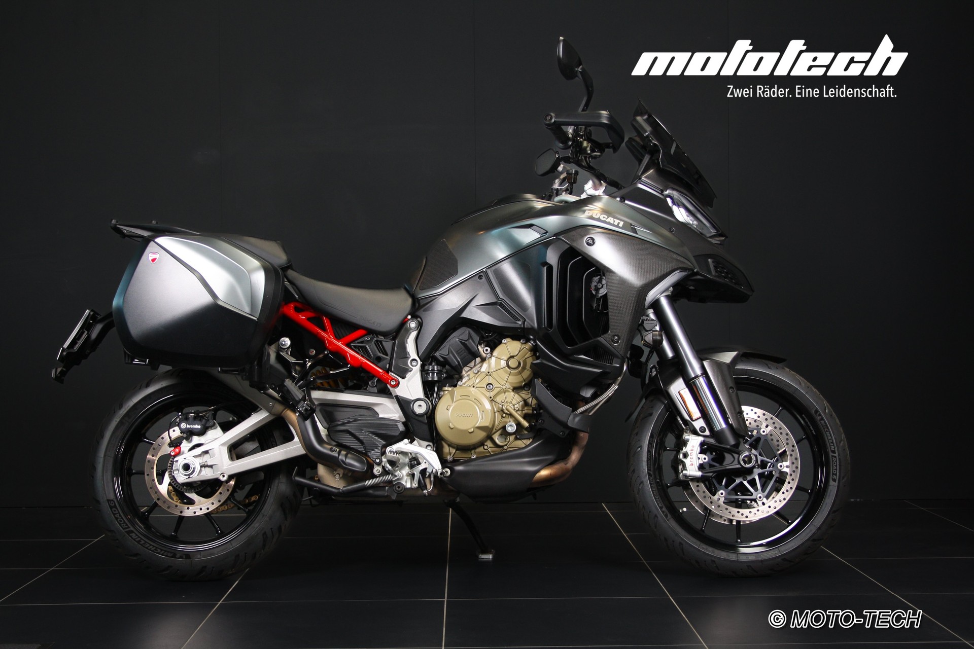 DUCATI Multistrada V4 S Radar CARBON-showroom-element-1
