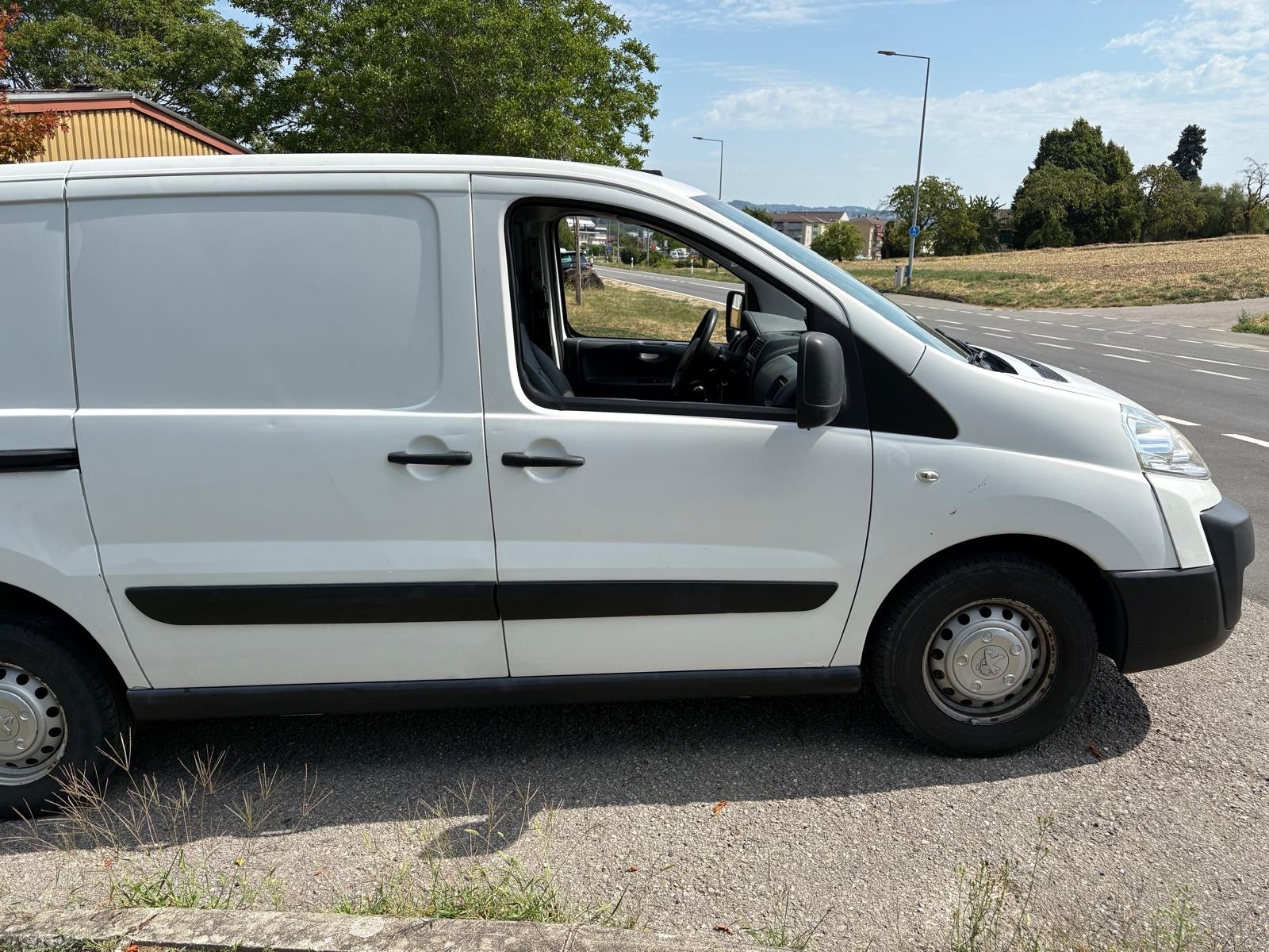 PEUGEOT Expert 1.6 HDi 227 L1H1-image-1