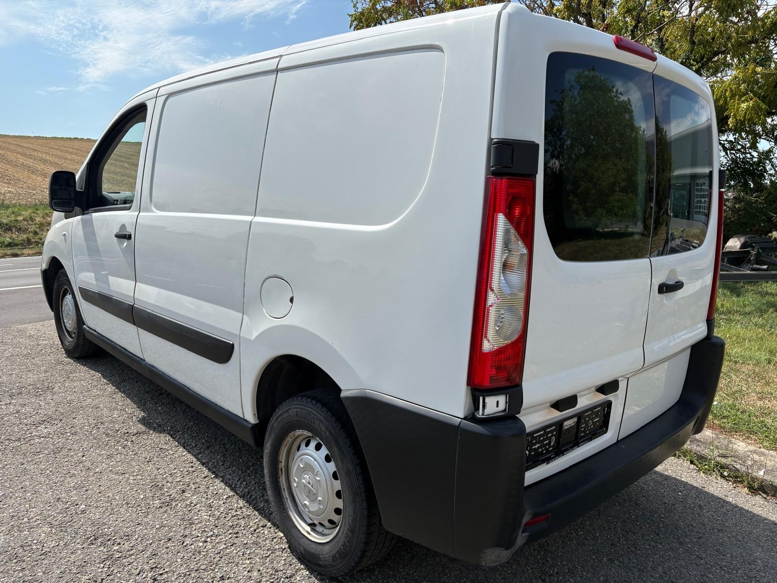 PEUGEOT Expert 1.6 HDi 227 L1H1-image-4
