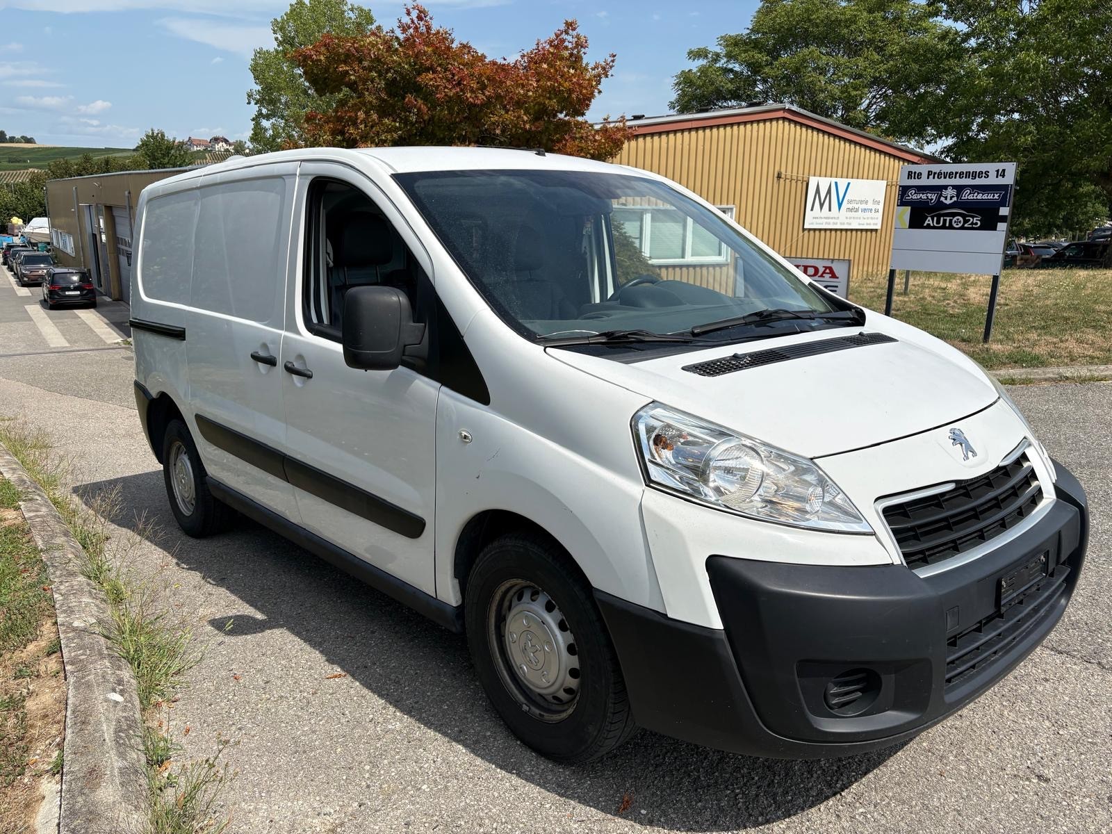 PEUGEOT Expert 1.6 HDi 227 L1H1-image-0