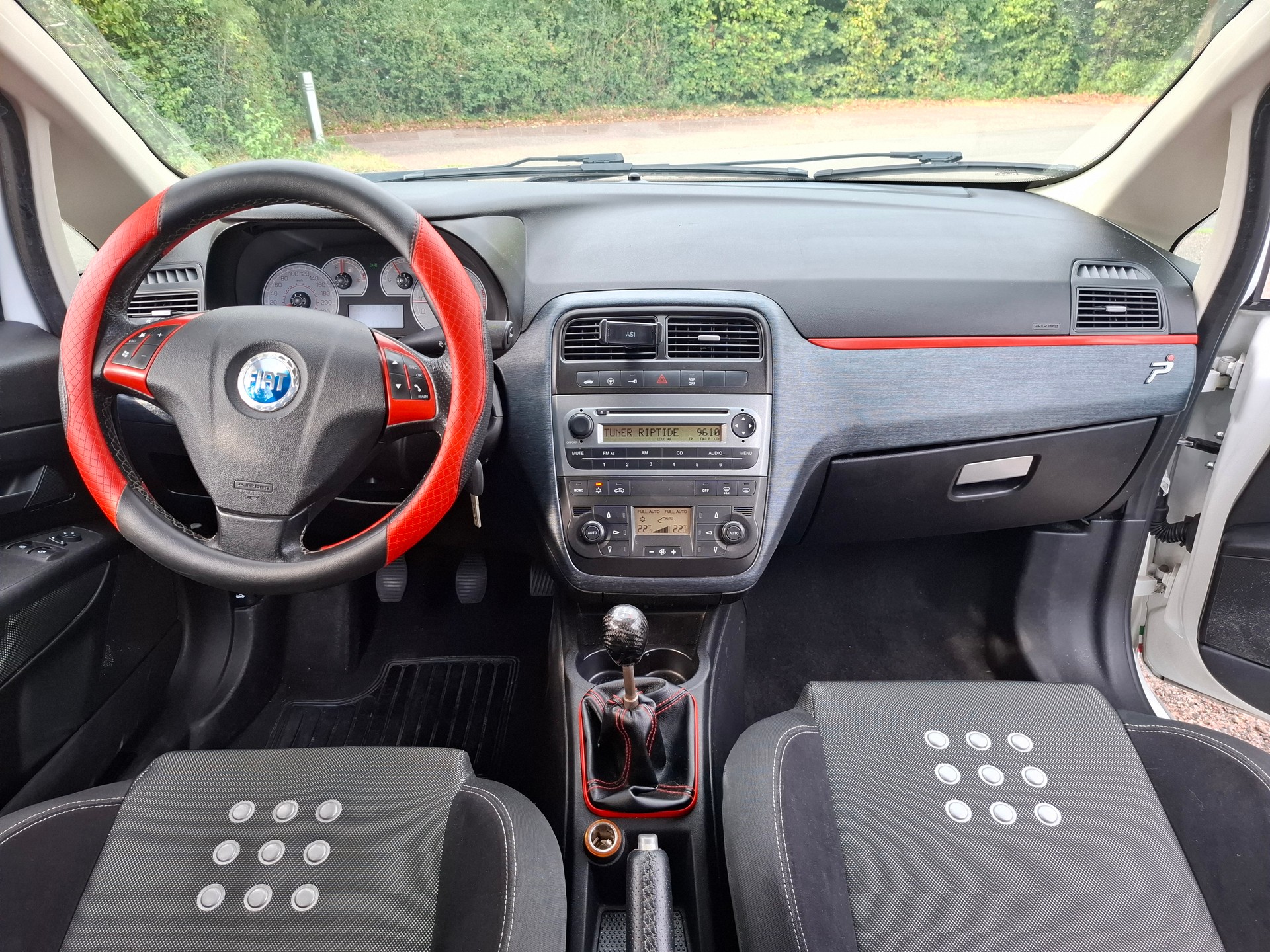 FIAT Punto 1.4 16V Turbo Sport-image-8