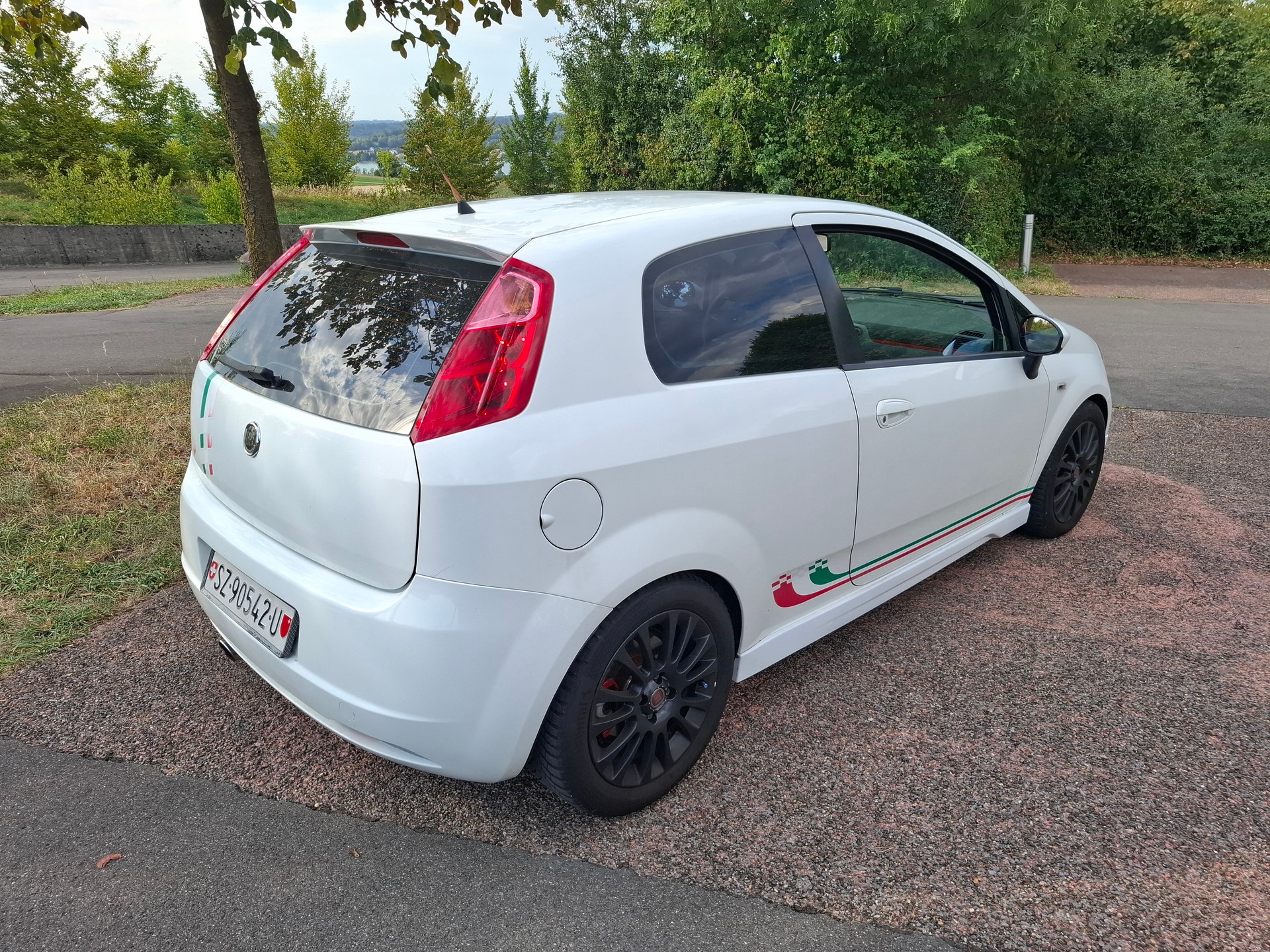 FIAT Punto 1.4 16V Turbo Sport-image-3
