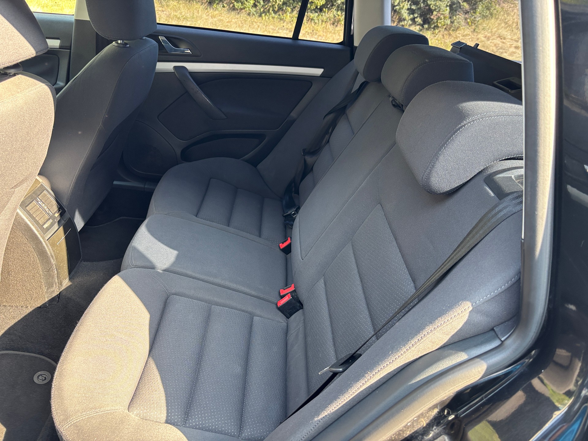 SKODA Octavia 2.0 FSI Adventure 4x4-image-8