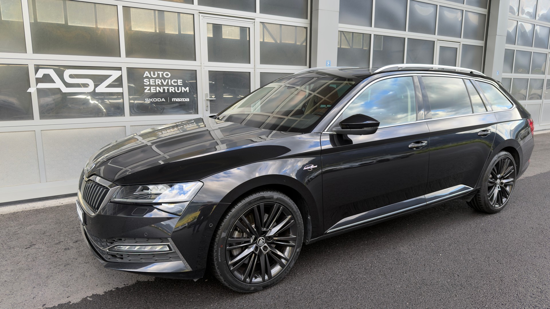 SKODA Superb Combi 2.0 TSI 280 L & K 4x4 DSG