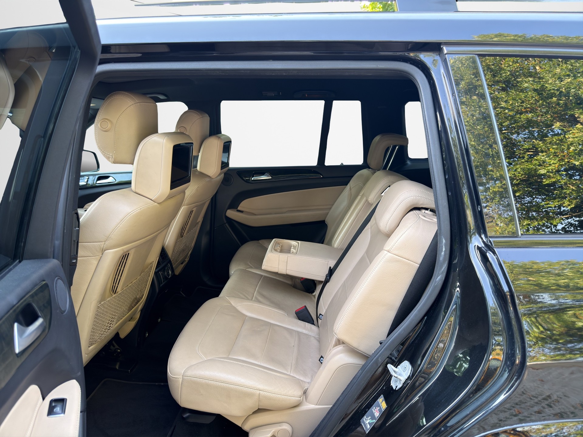 MERCEDES-BENZ GLS 350 d 4Matic 9G-TRONIC-image-11