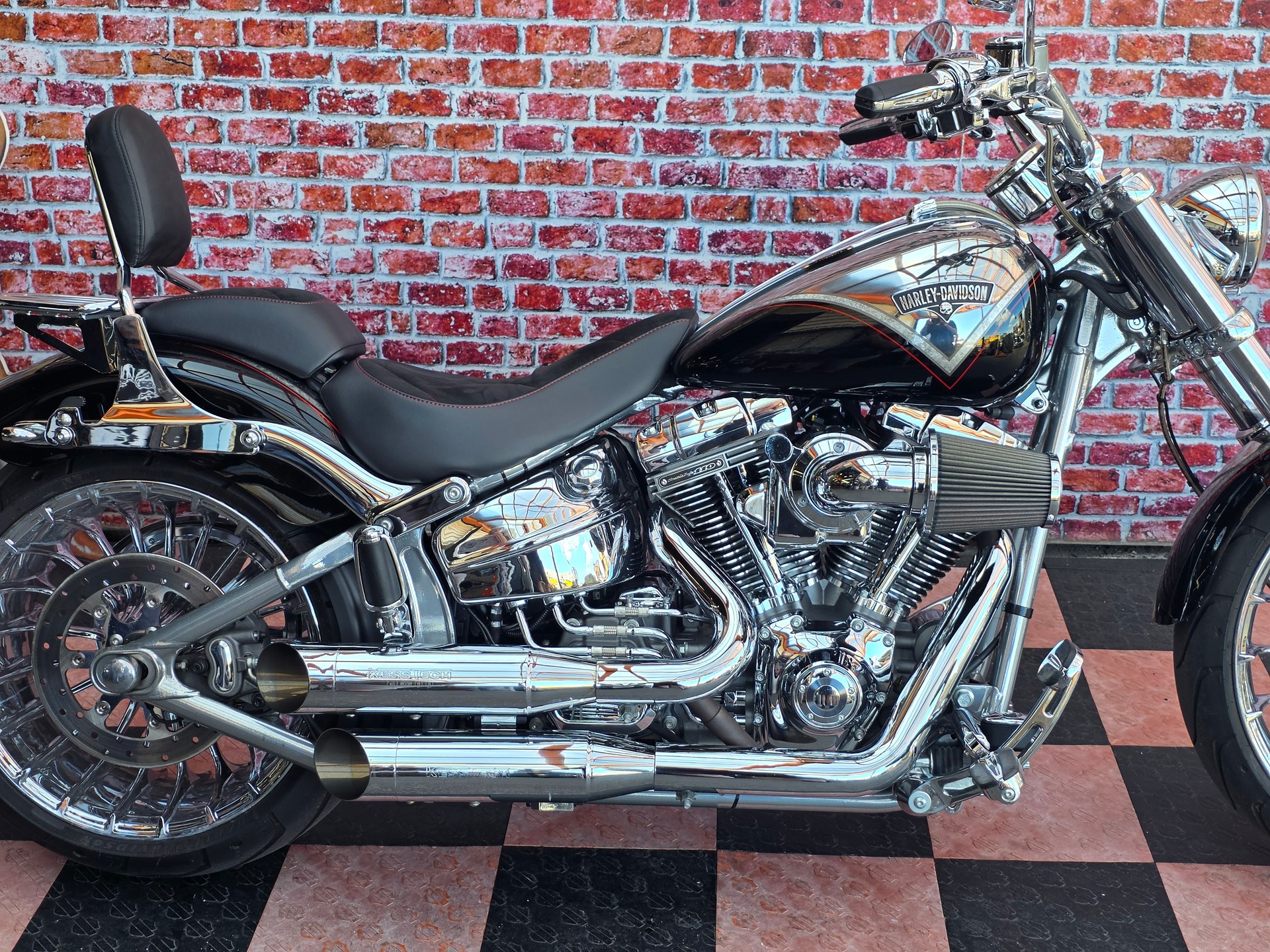 HARLEY-DAVIDSON FXSBSE-showroom-element-2