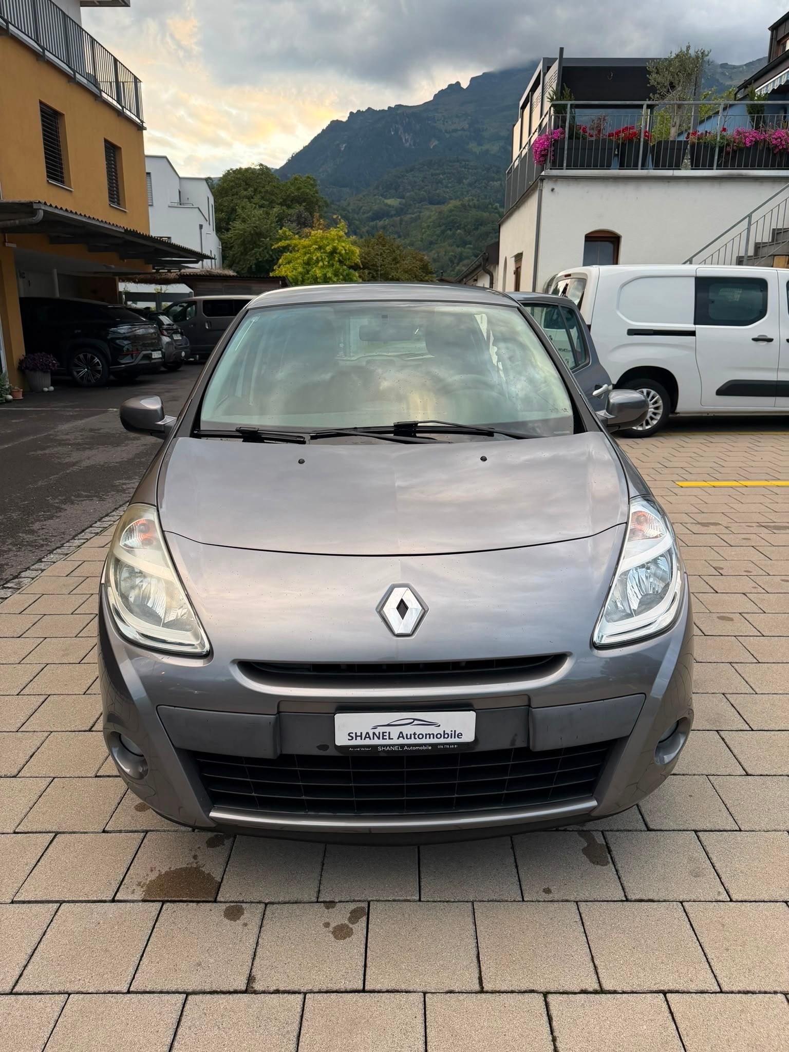 RENAULT Clio 1.2 16V Turbo S-image-0