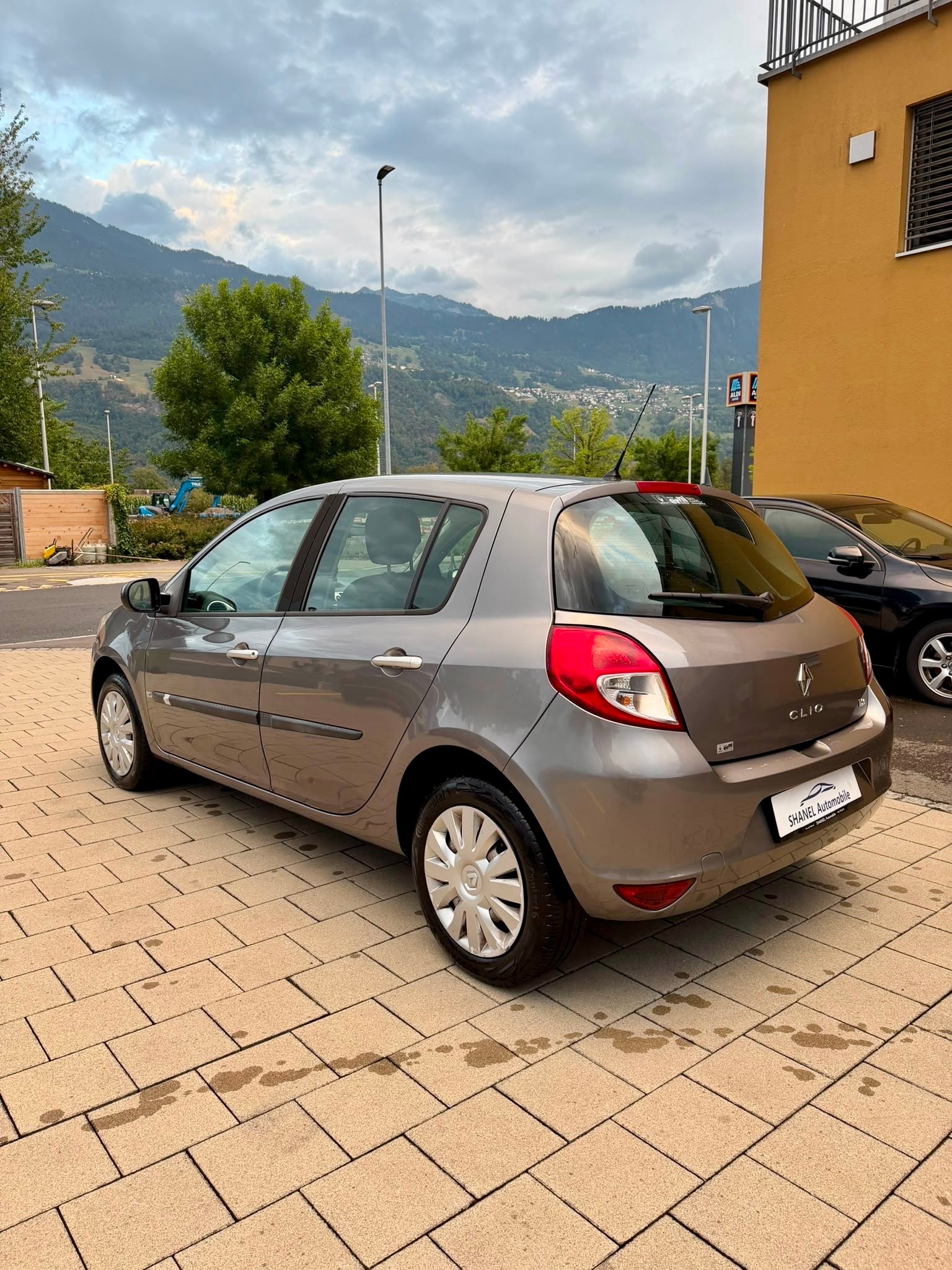 RENAULT Clio 1.2 16V Turbo S-image-4