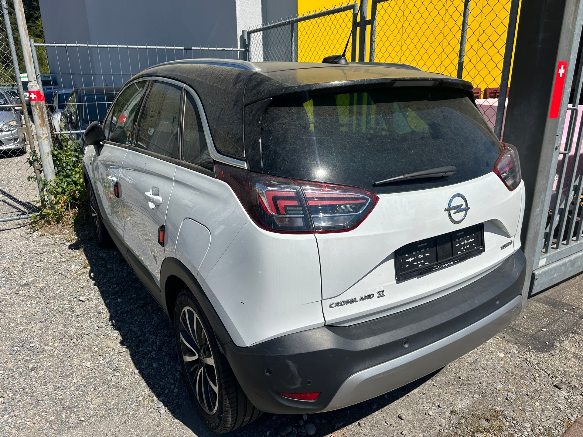 OPEL Crossland X 1.2i TP Excellence Automatik-image-1