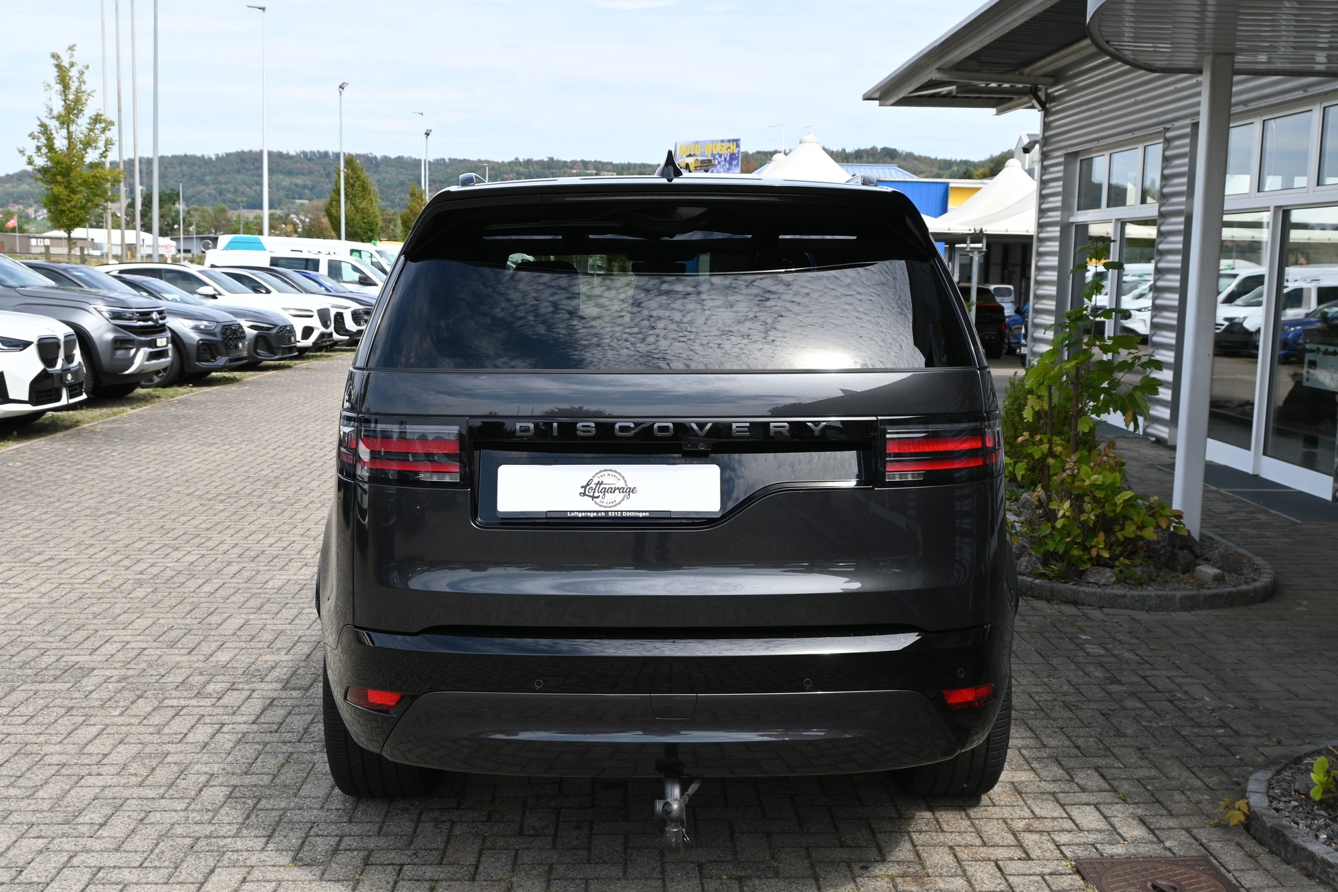 LAND ROVER Discovery 3.0D I6 P250 S R-Dynamic AWD Automatic 7-Plätzer + AHK 3500kg + Werksgarantie 10.2030-showroom-element-3
