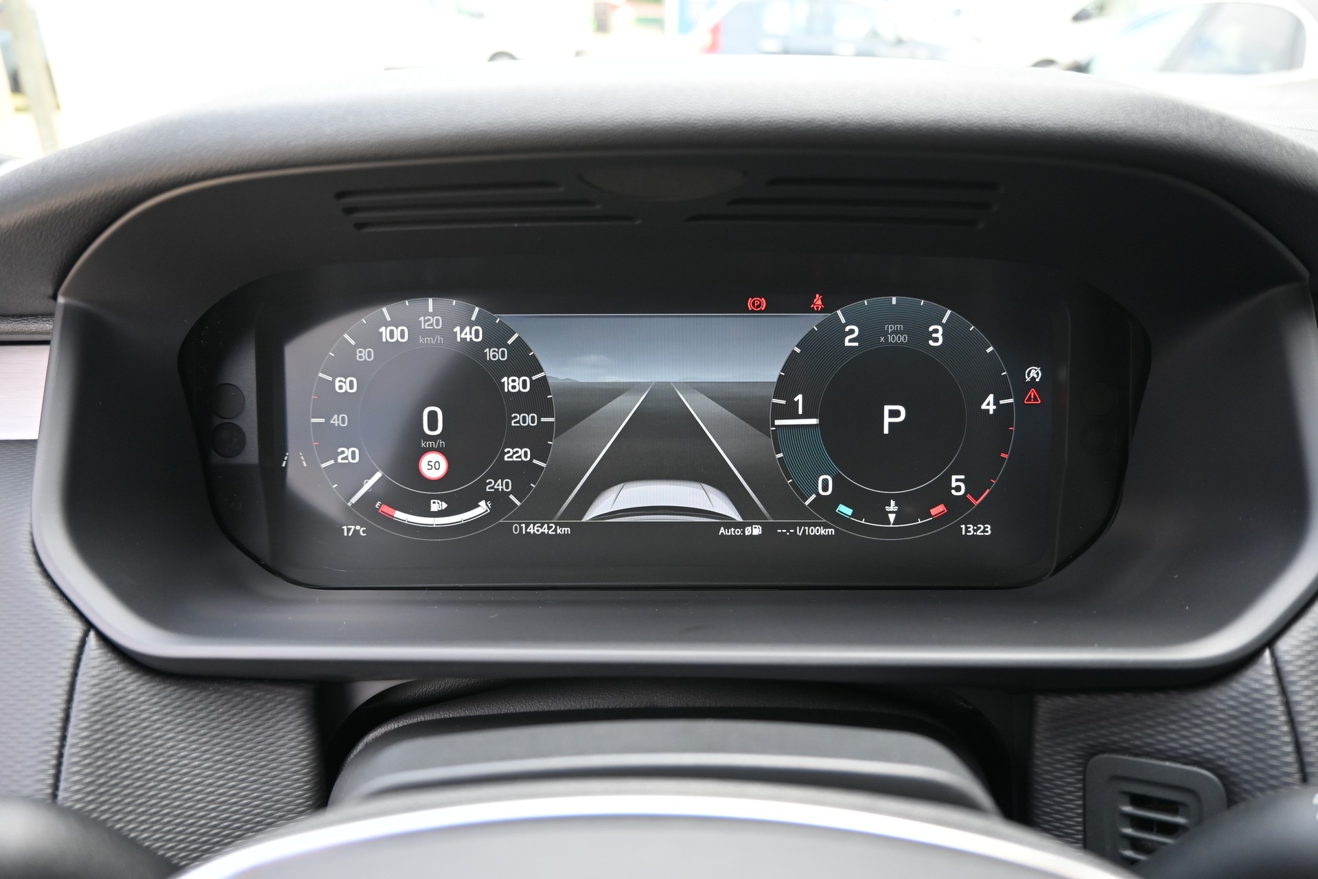 LAND ROVER Discovery 3.0D I6 P250 S R-Dynamic AWD Automatic 7-Plätzer + AHK 3500kg + Werksgarantie 10.2030-image-21