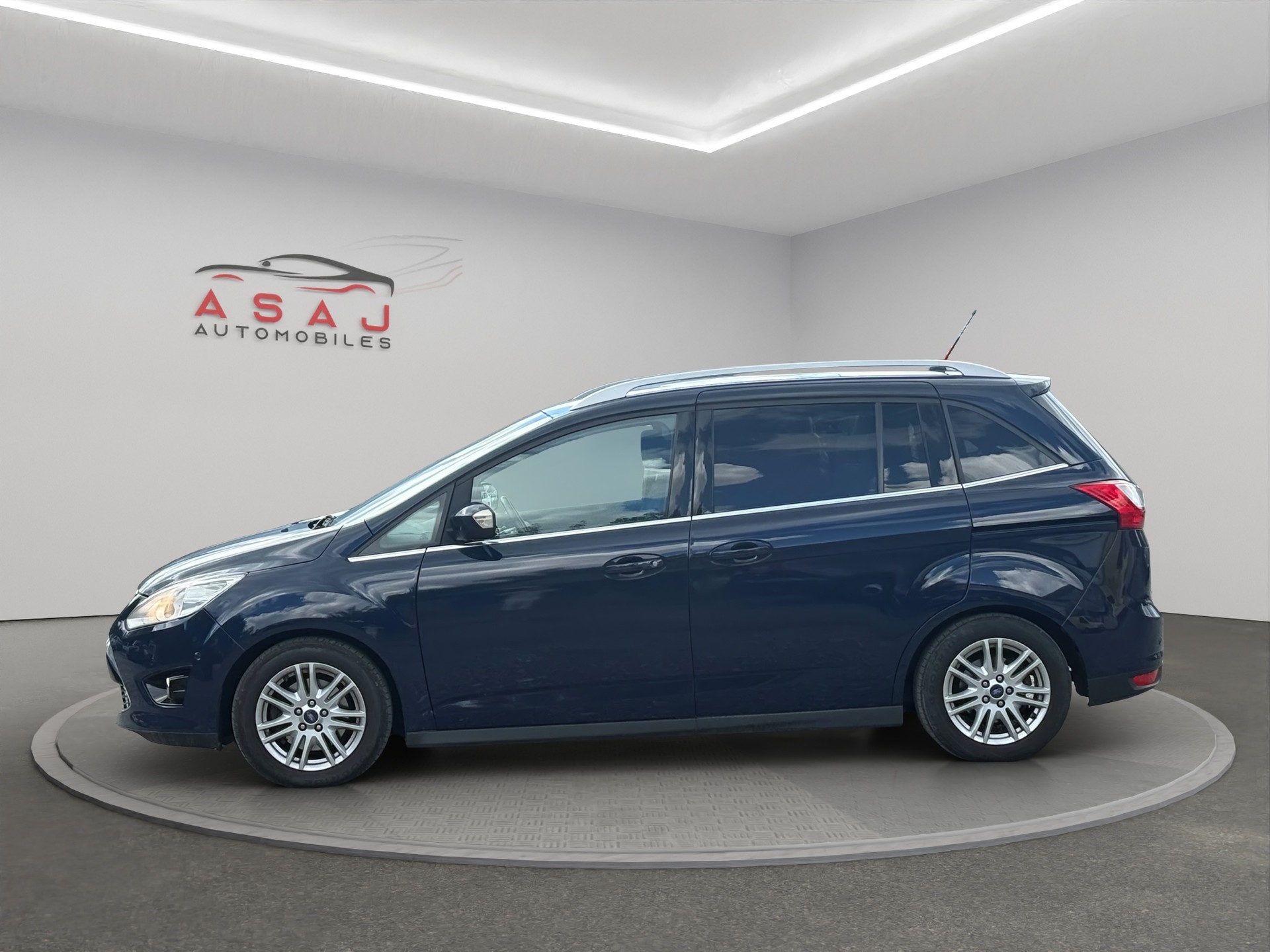 FORD Grand C-Max 1.0 SCTi Titanium-image-3