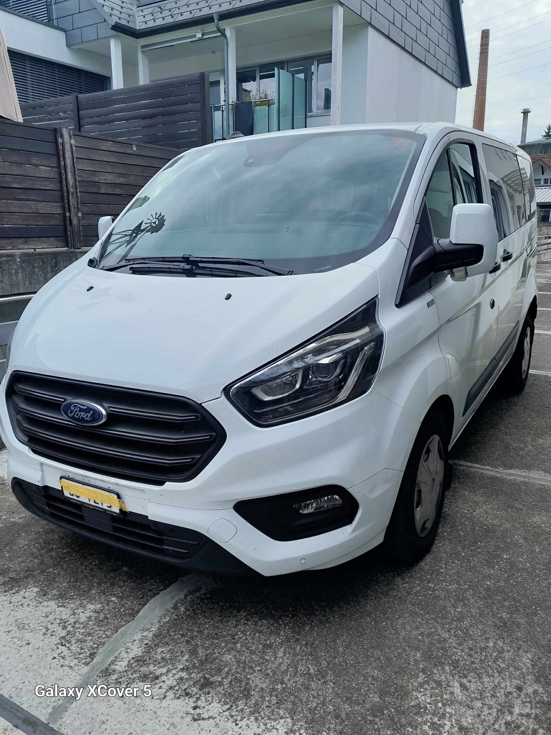 FORD 2.0 TDCi 130 Trend 9 Plätze, Navi, Totwinkelassitent-image-0