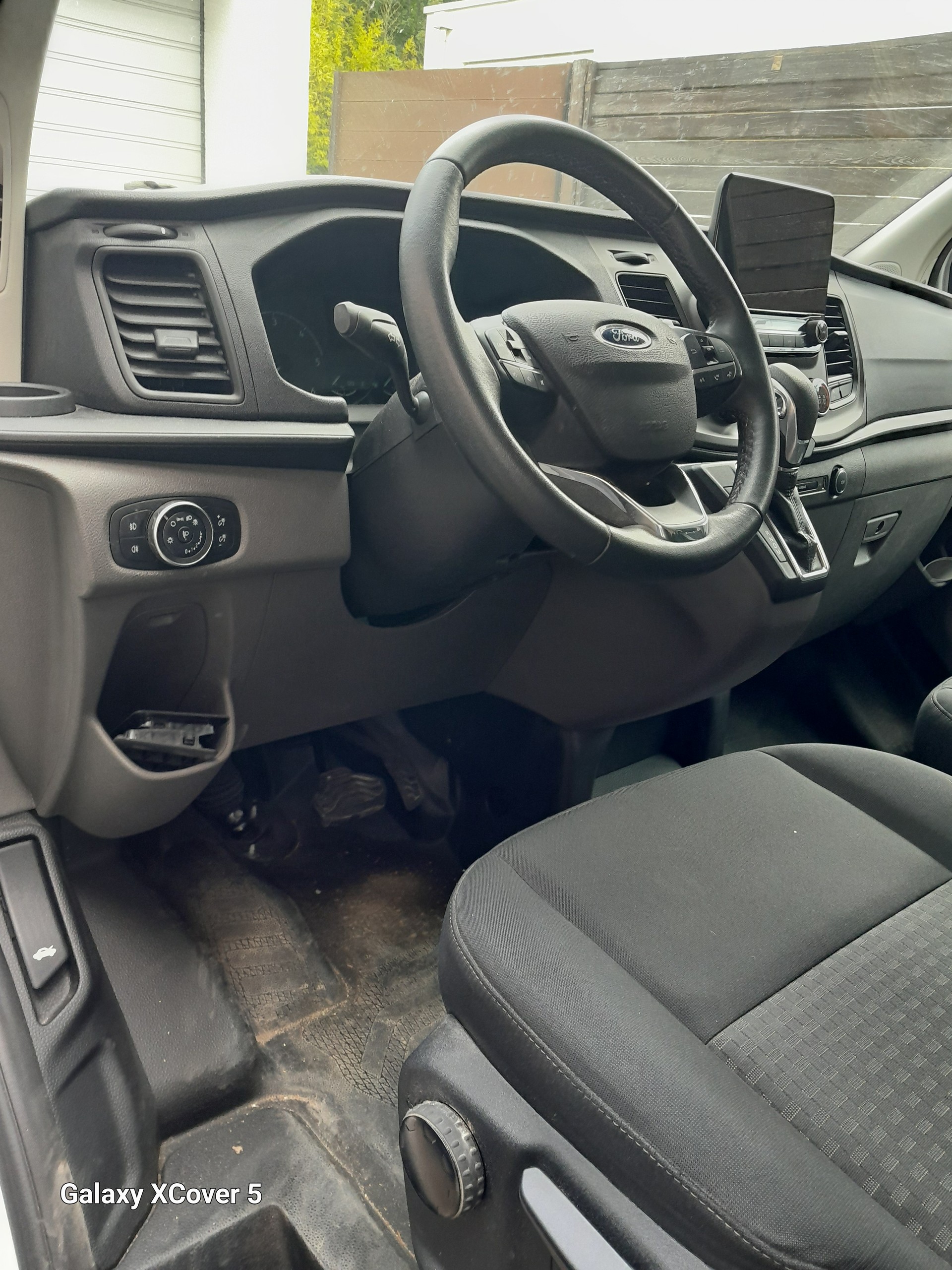 FORD 2.0 TDCi 130 Trend 9 Plätze, Navi, Totwinkelassitent-image-4