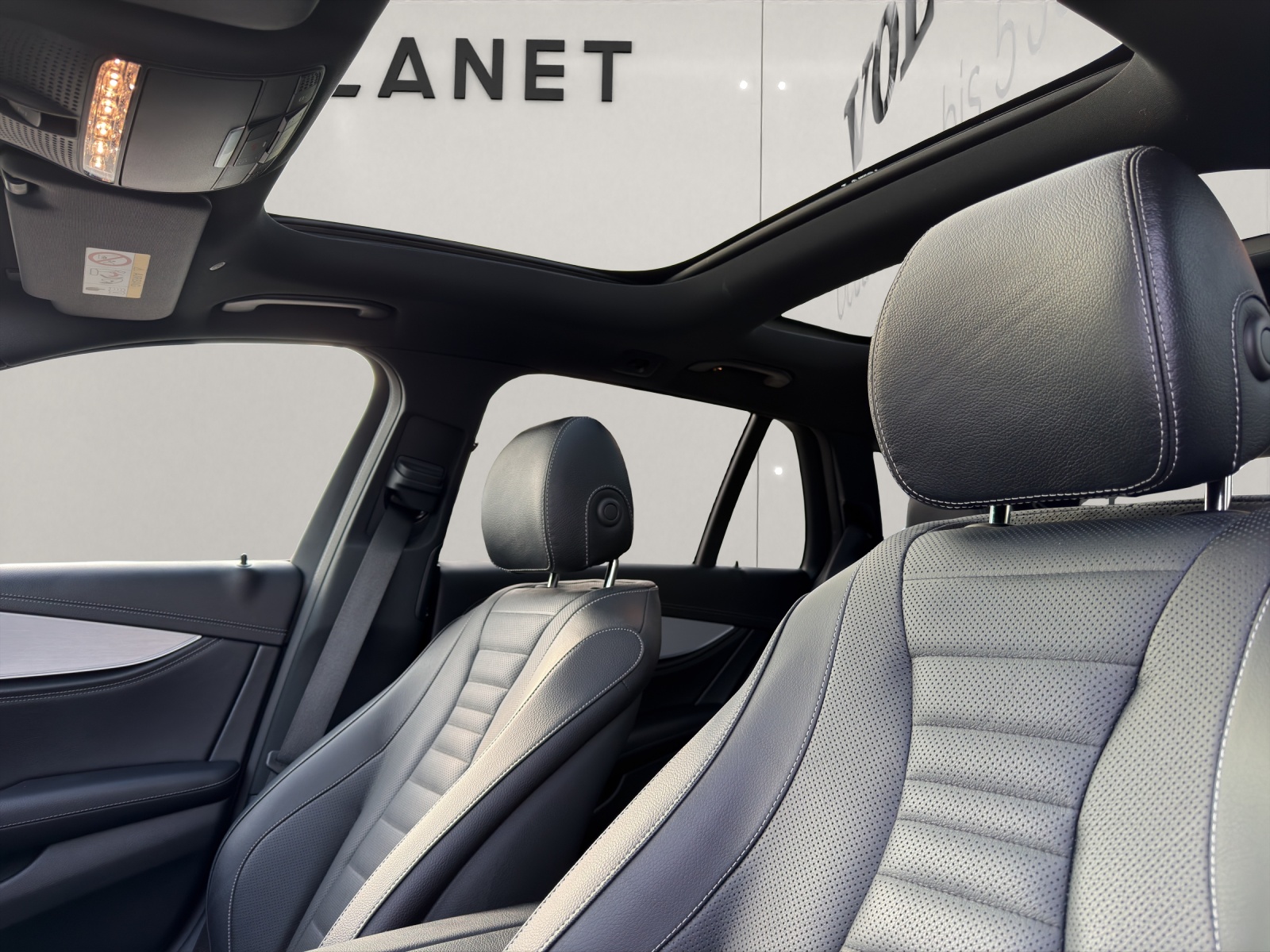 MERCEDES-BENZ E-Klasse S213 Kombi E 220 d AMG Line 4matic-image-10