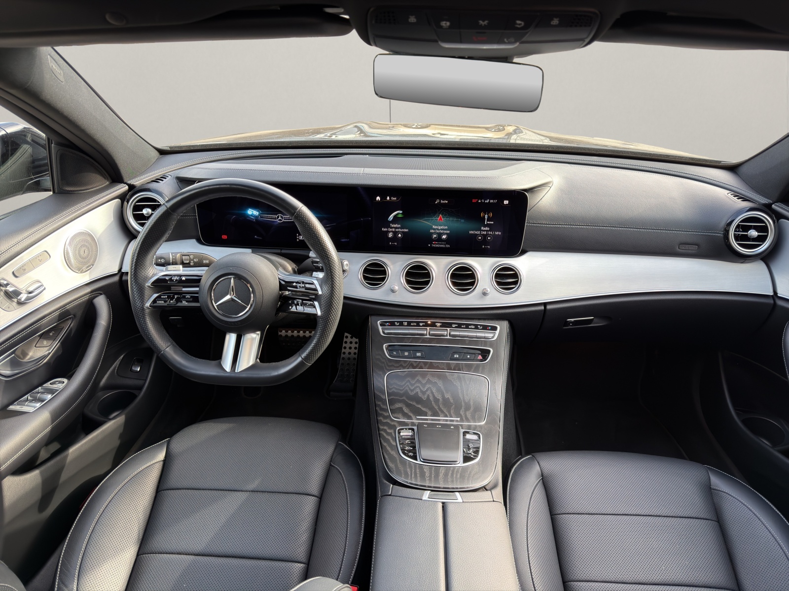MERCEDES-BENZ E-Klasse S213 Kombi E 220 d AMG Line 4matic-image-15