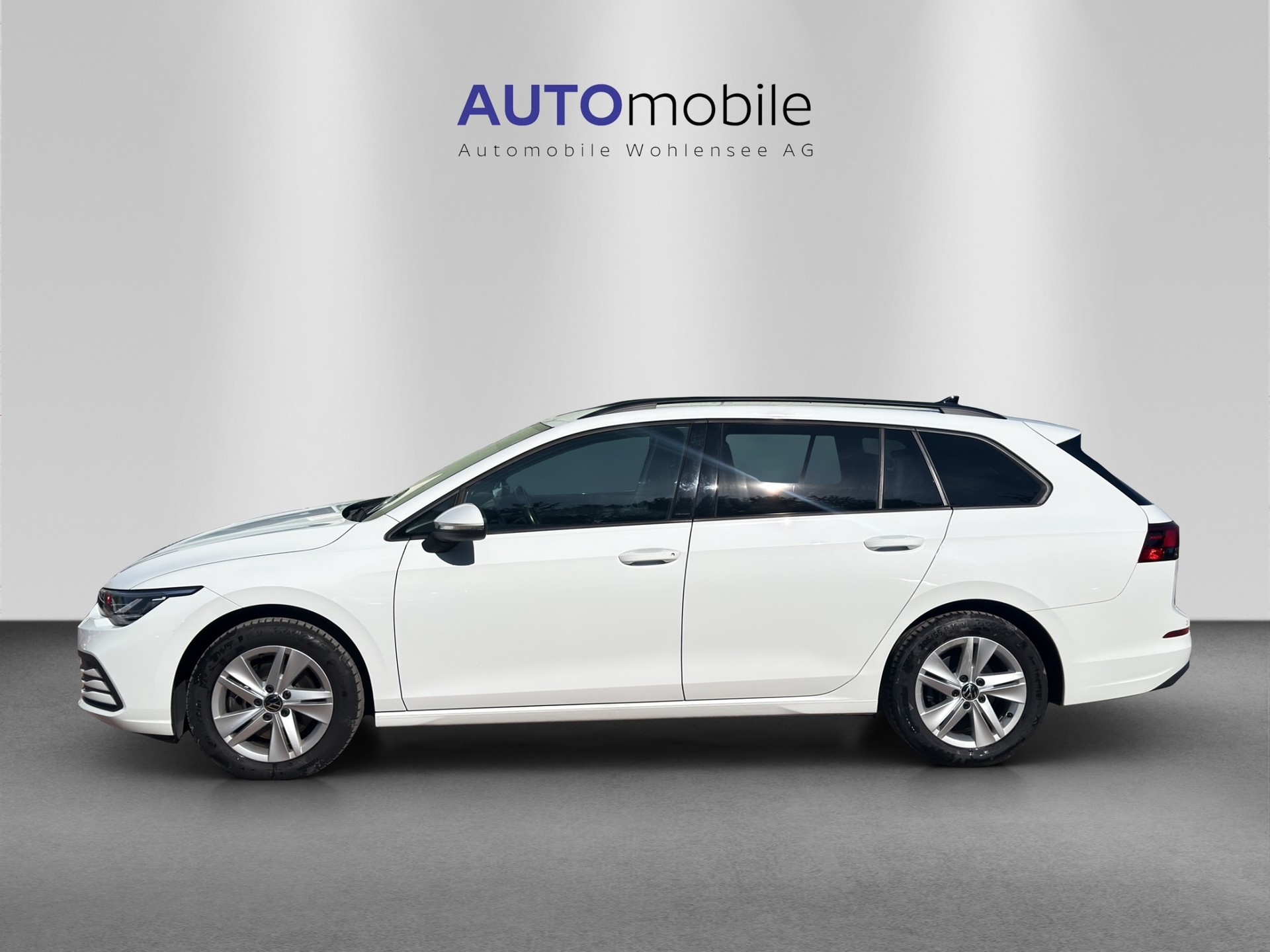 VW Golf Variant 2.0 TDI Life DSG-image-0