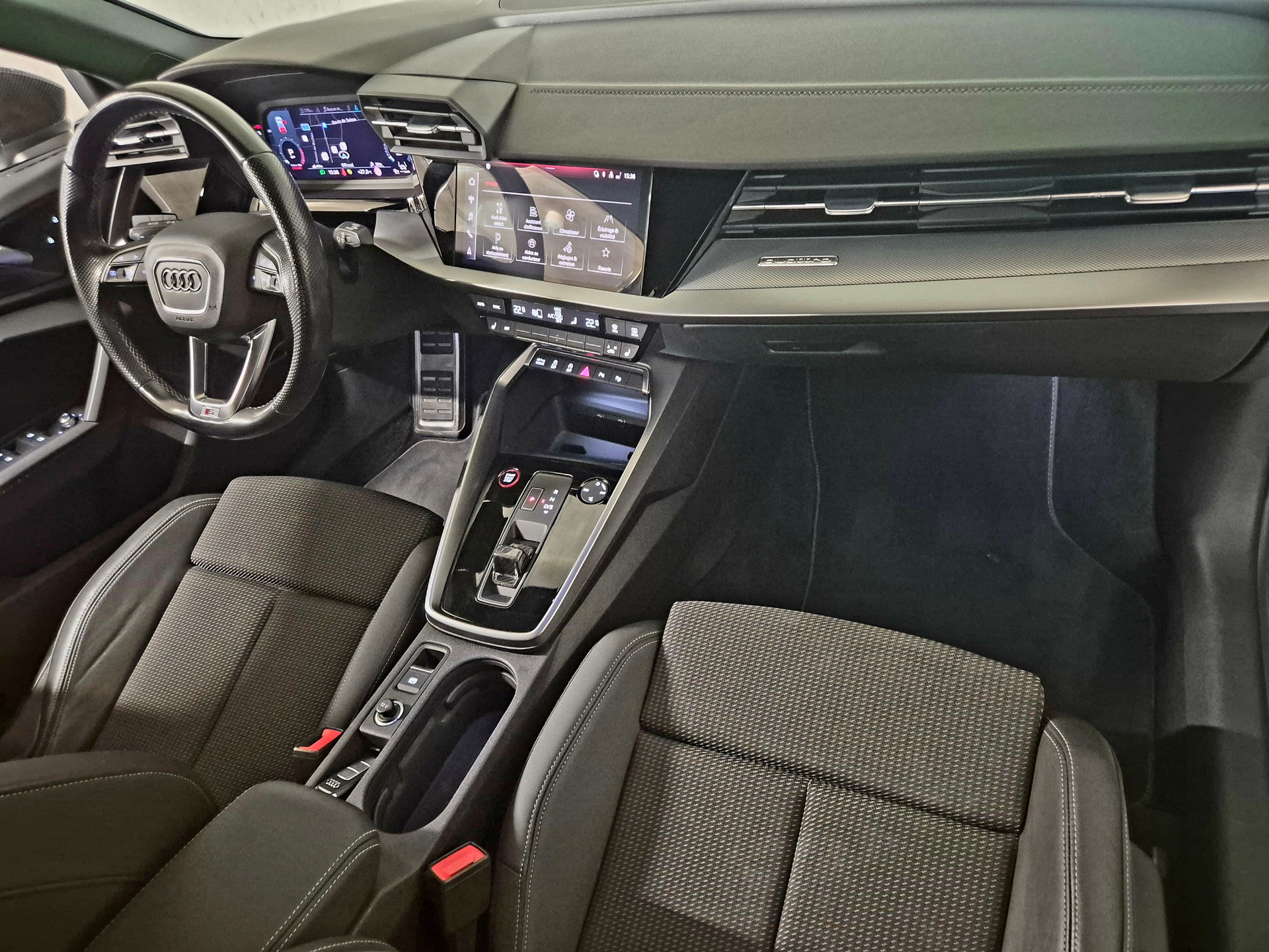 AUDI S3 Sportback 2.0 TFSI quattro S-tronic-image-12