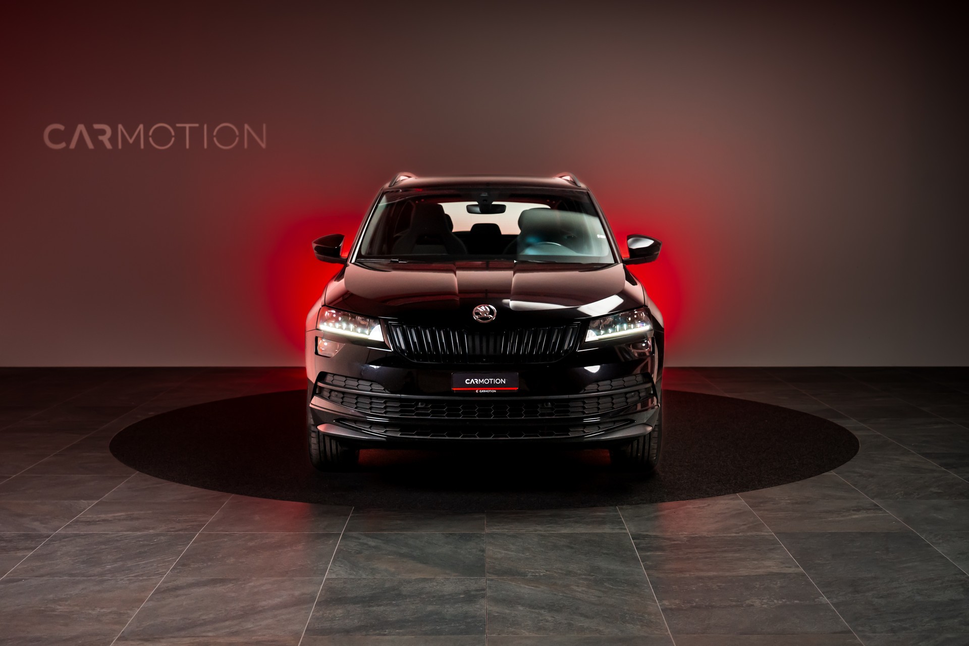 SKODA Karoq 2.0 TSI SportLine 4x4 DSG / Panoramadach / Parkassistent / Sitzheizung-image-1