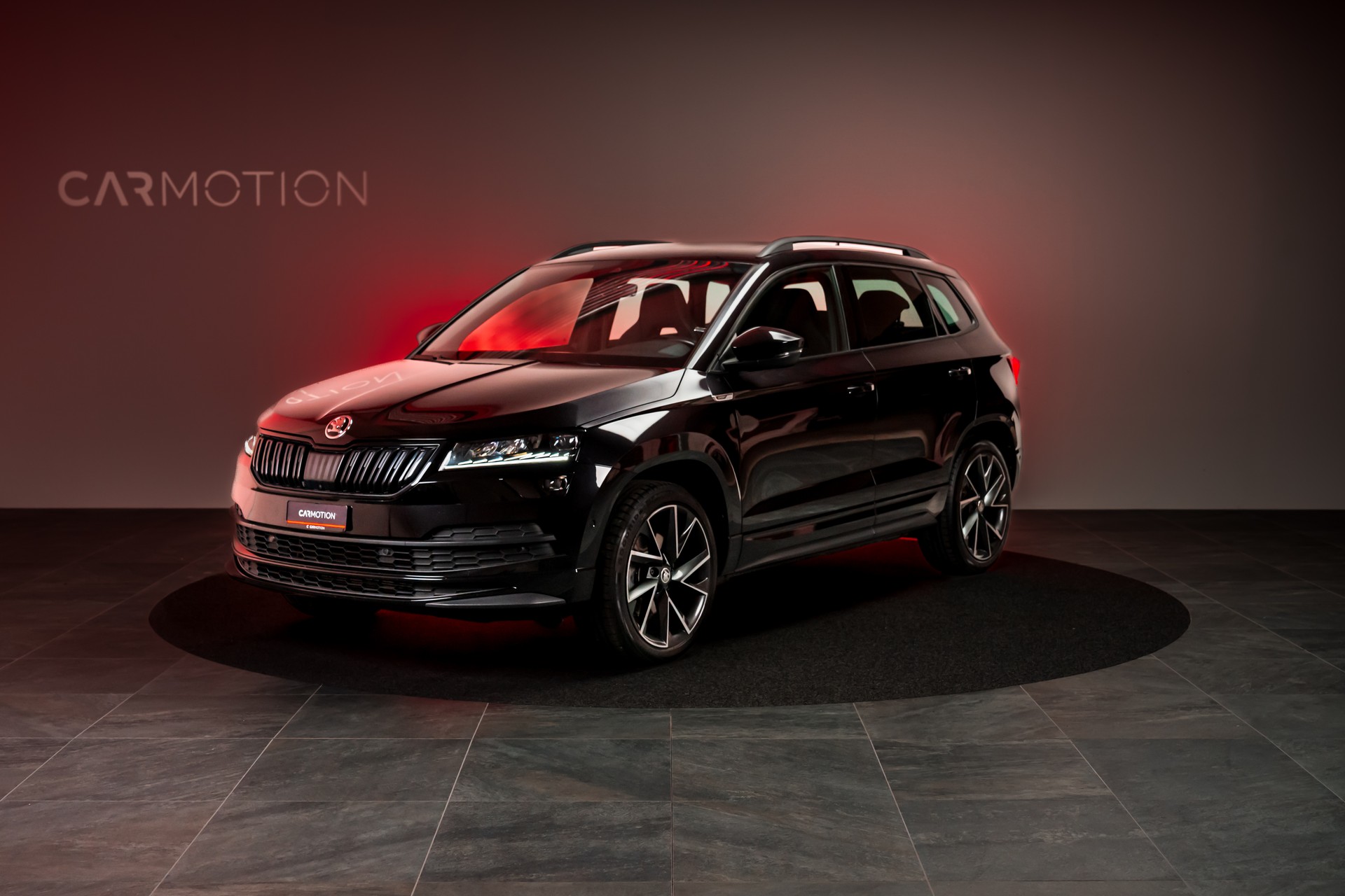 SKODA Karoq 2.0 TSI SportLine 4x4 DSG / Panoramadach / Parkassistent / Sitzheizung-image-0