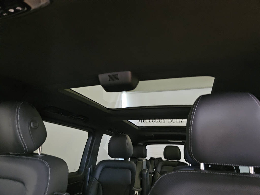 MERCEDES-BENZ V 300 d 4Matic lang Swiss Edition-image-4
