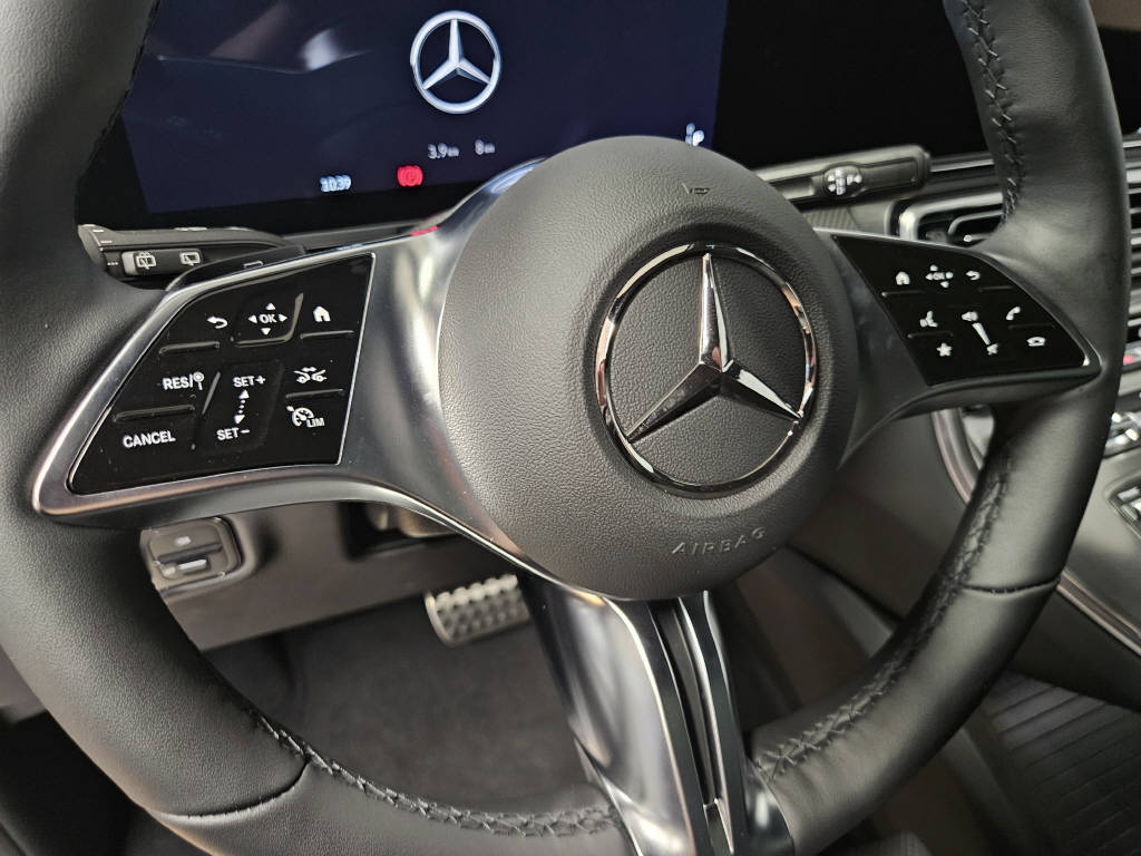MERCEDES-BENZ V 300 d 4Matic lang Swiss Edition-image-8