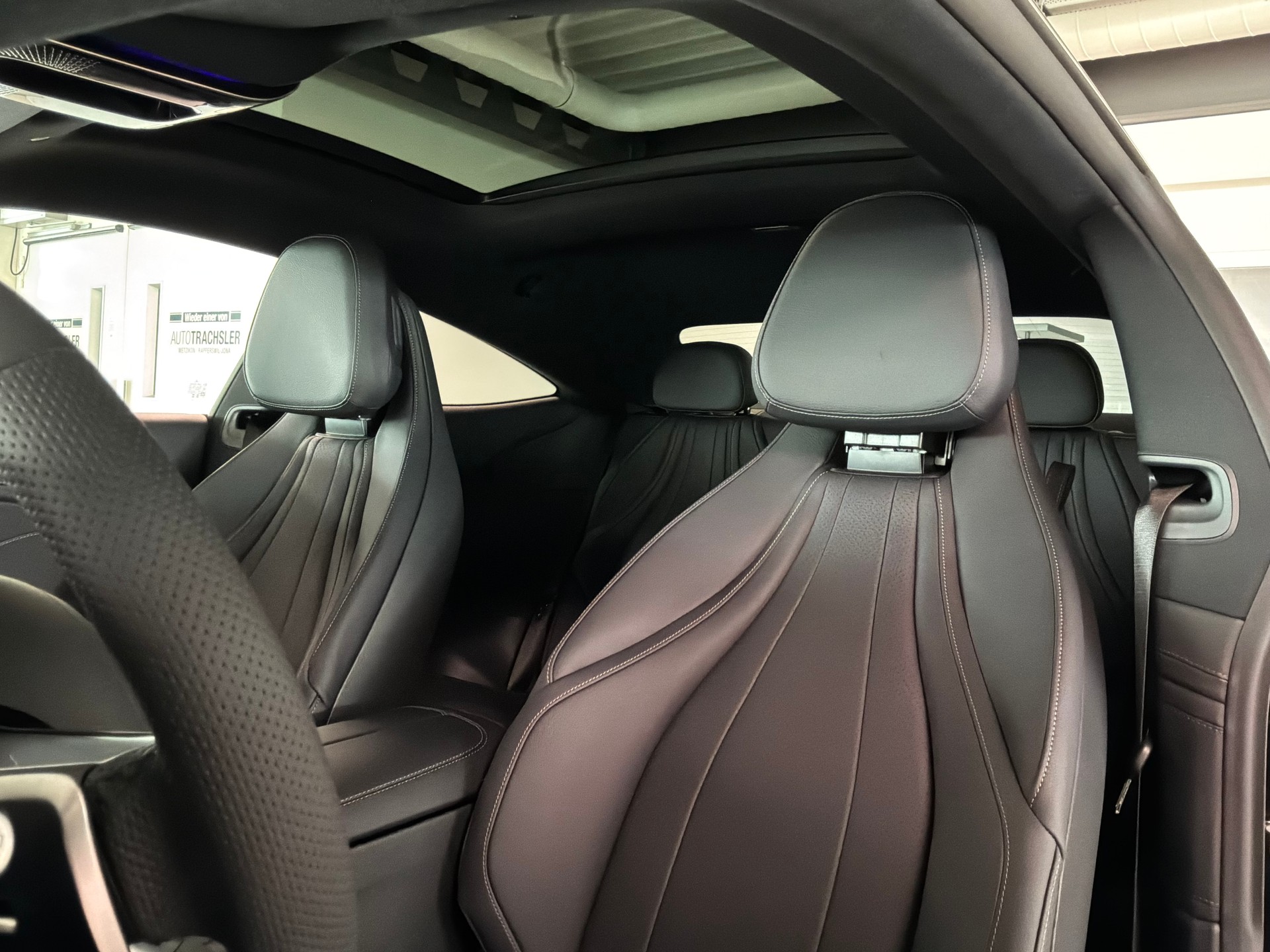 MERCEDES-BENZ CLE 200 Coupé 4Matic 9G-Tronic-image-10