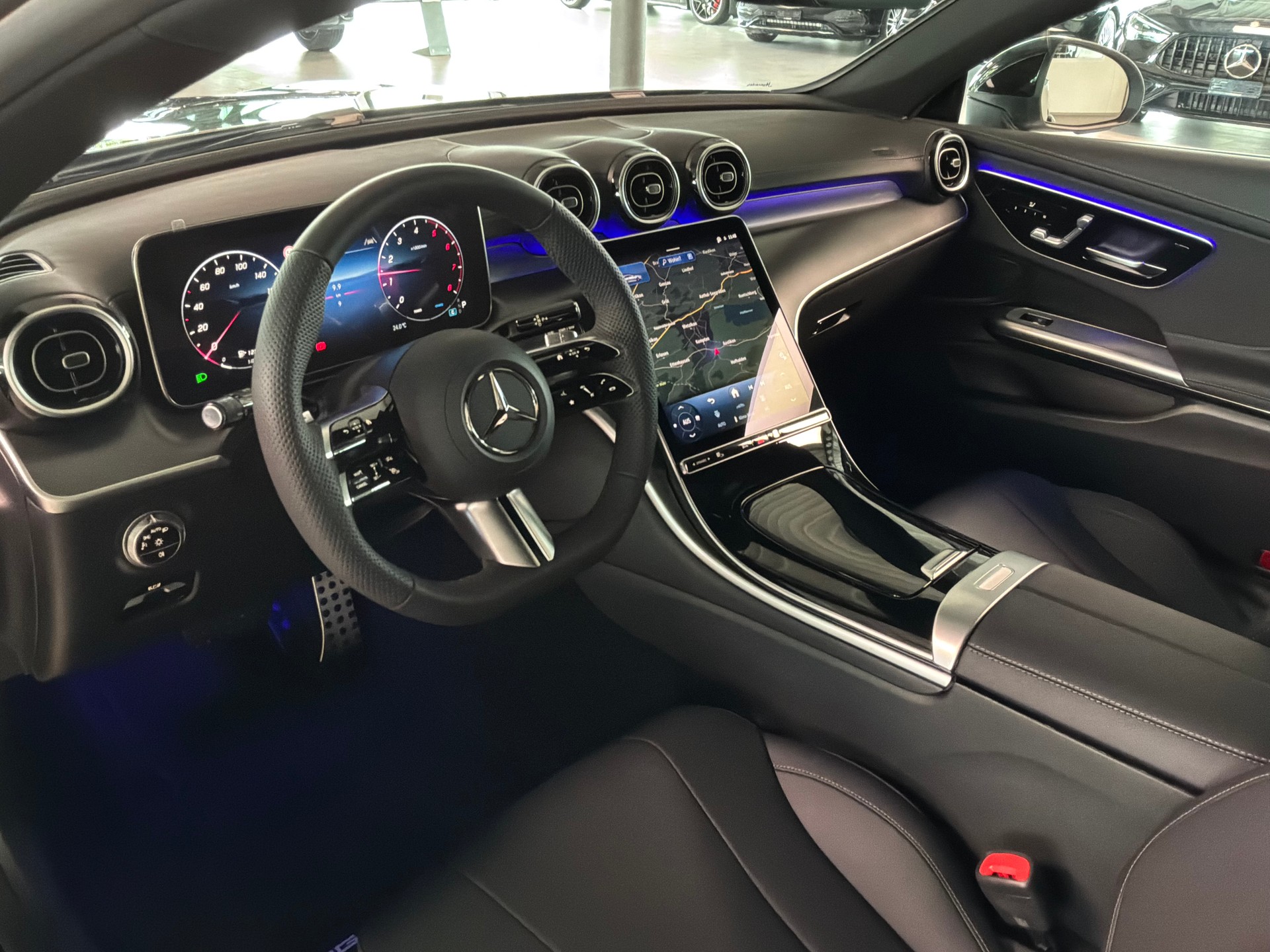 MERCEDES-BENZ CLE 200 Coupé 4Matic 9G-Tronic-image-11