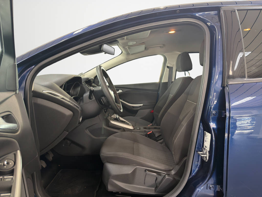 FORD Focus Station Wagon 1.0i EcoB 125 Trend-image-8