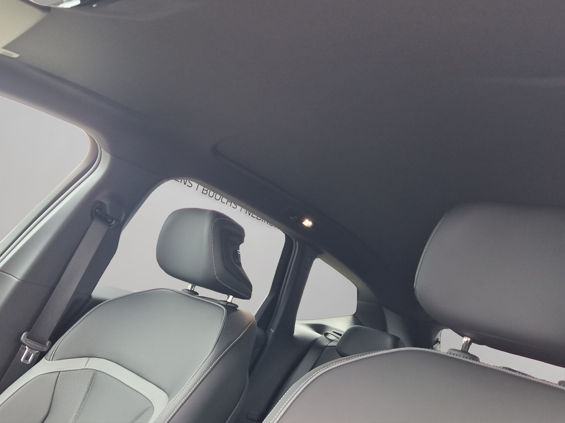 BMW iX3 40 M Sport-image-12