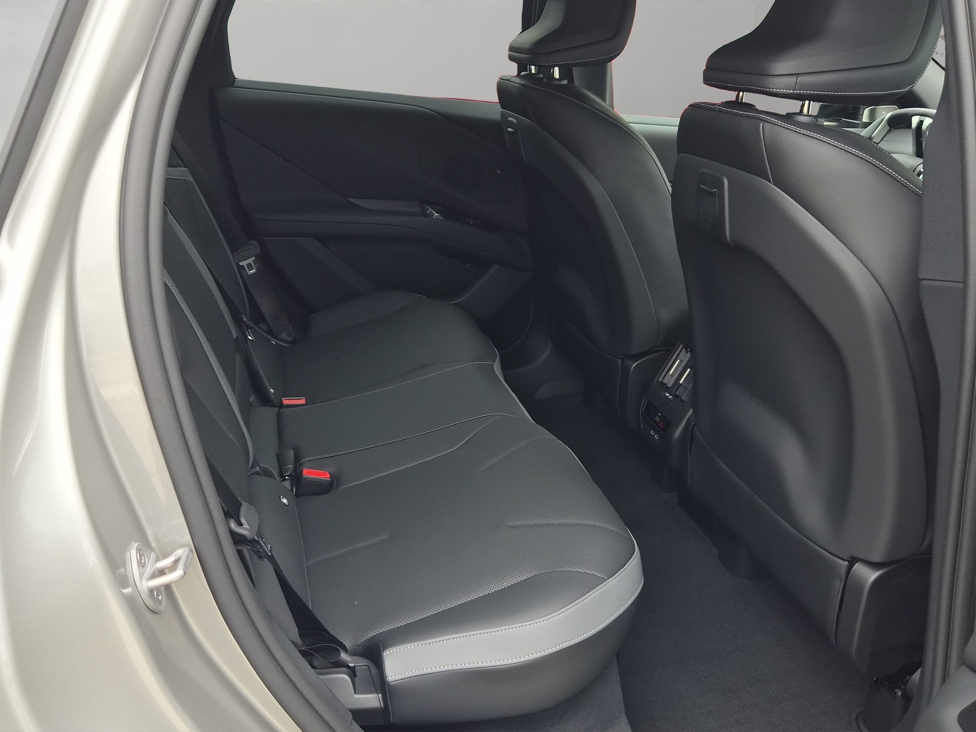 BMW iX3 40 M Sport-image-20