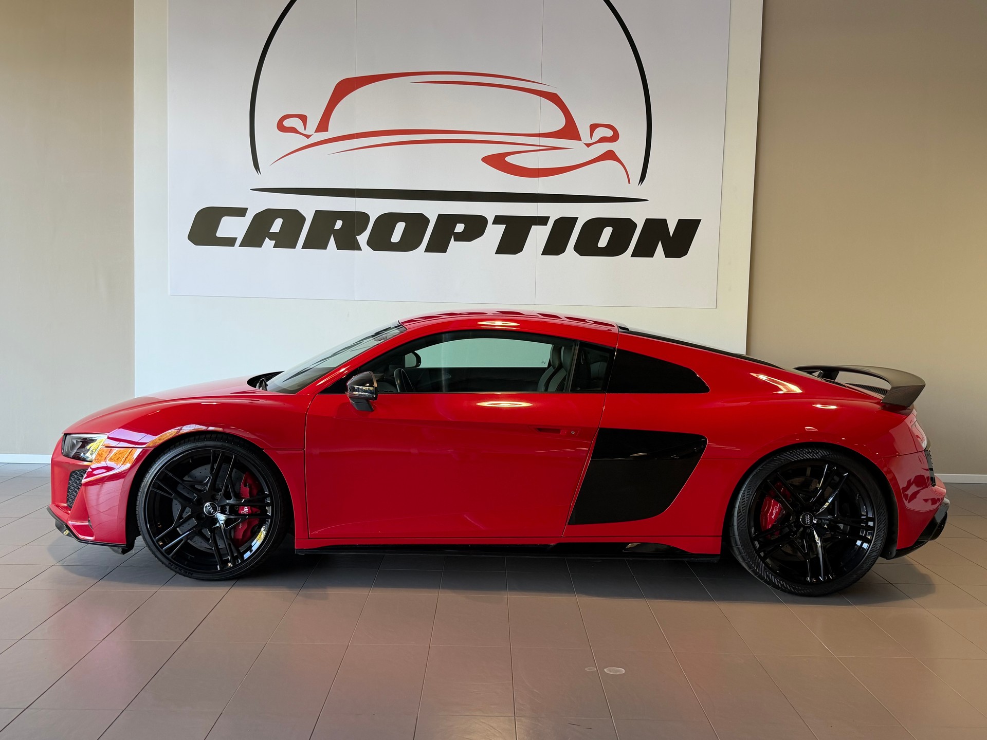 AUDI R8 Coupé 5.2 plus S-Tronic-image-3
