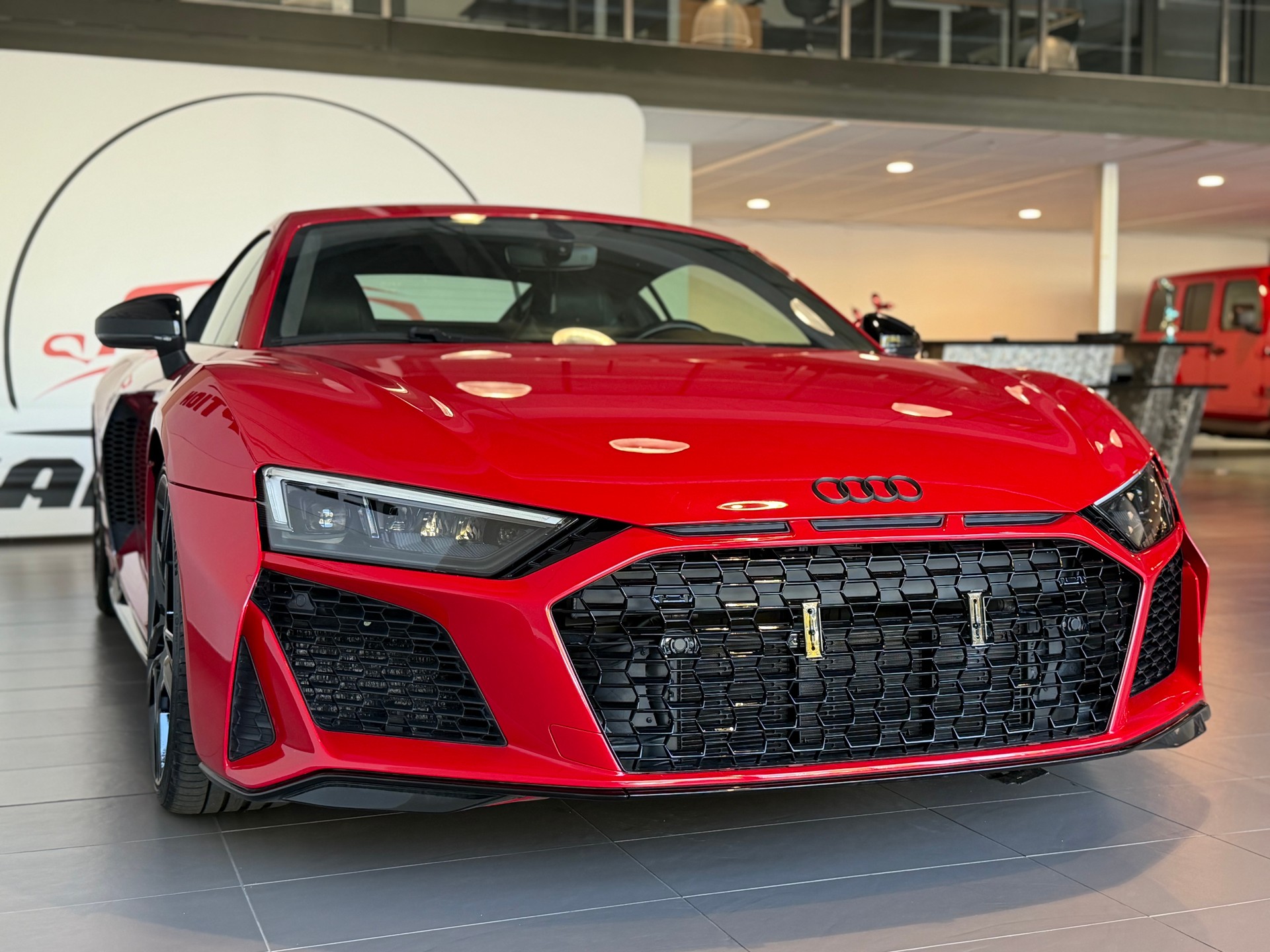 AUDI R8 Coupé 5.2 plus S-Tronic-image-7