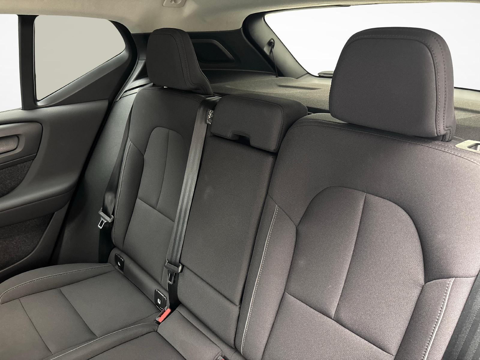 VOLVO XC40 1.5 T2 Momentum-image-10